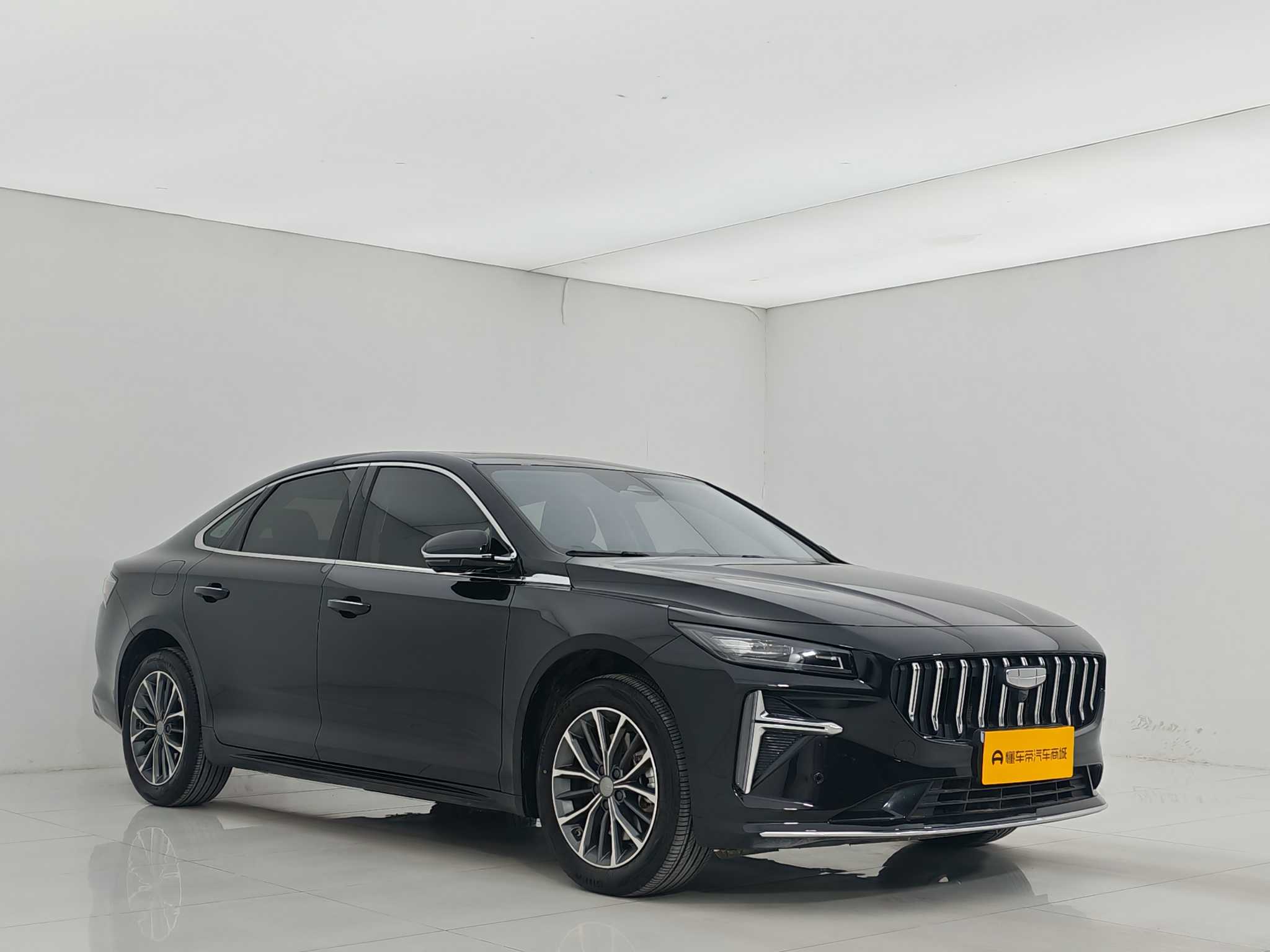 2025 car image #3
