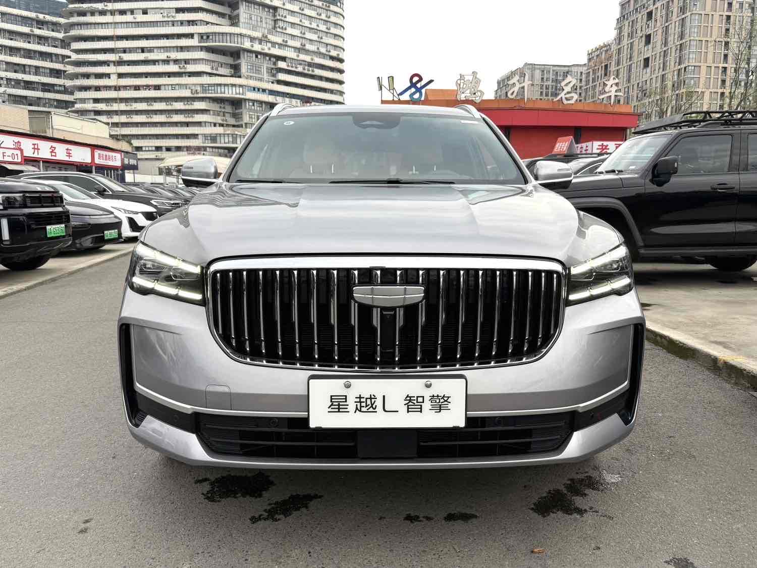 GEELY Monjaro MHEV 2023 #3 GEELY Monjaro MHEV 2023 car image #3