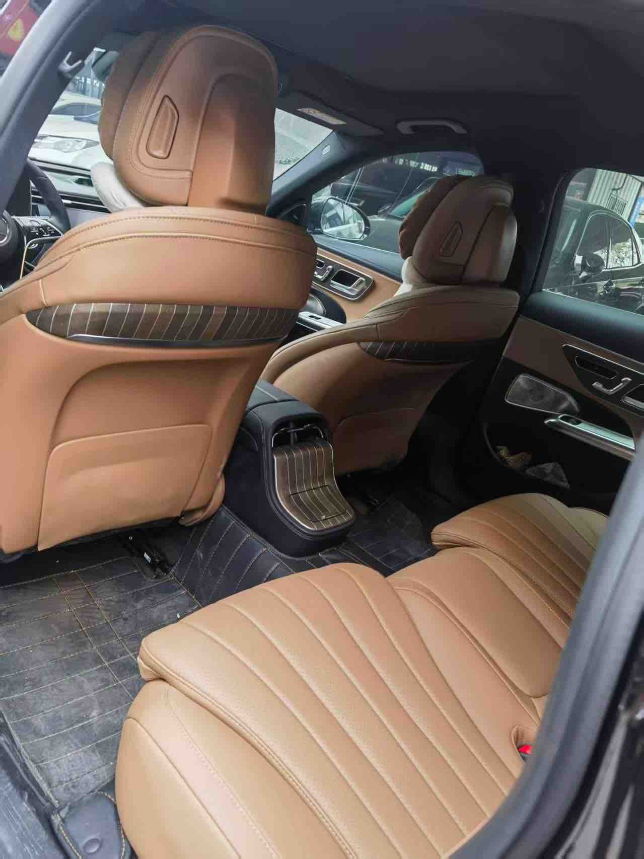 Mercedes-Benz E Class 2025 car image #3