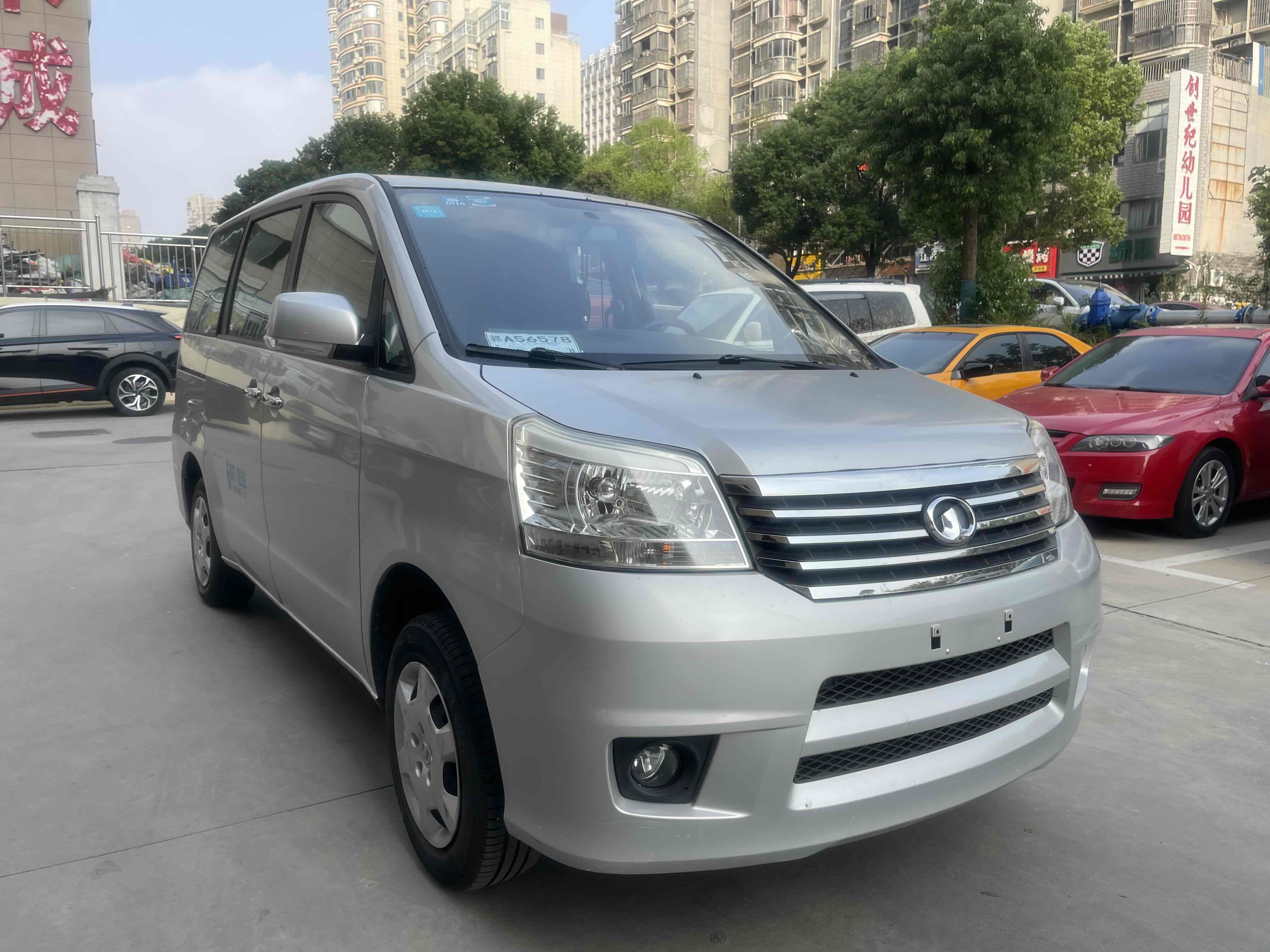 Great Wall V80 2012 car image #3