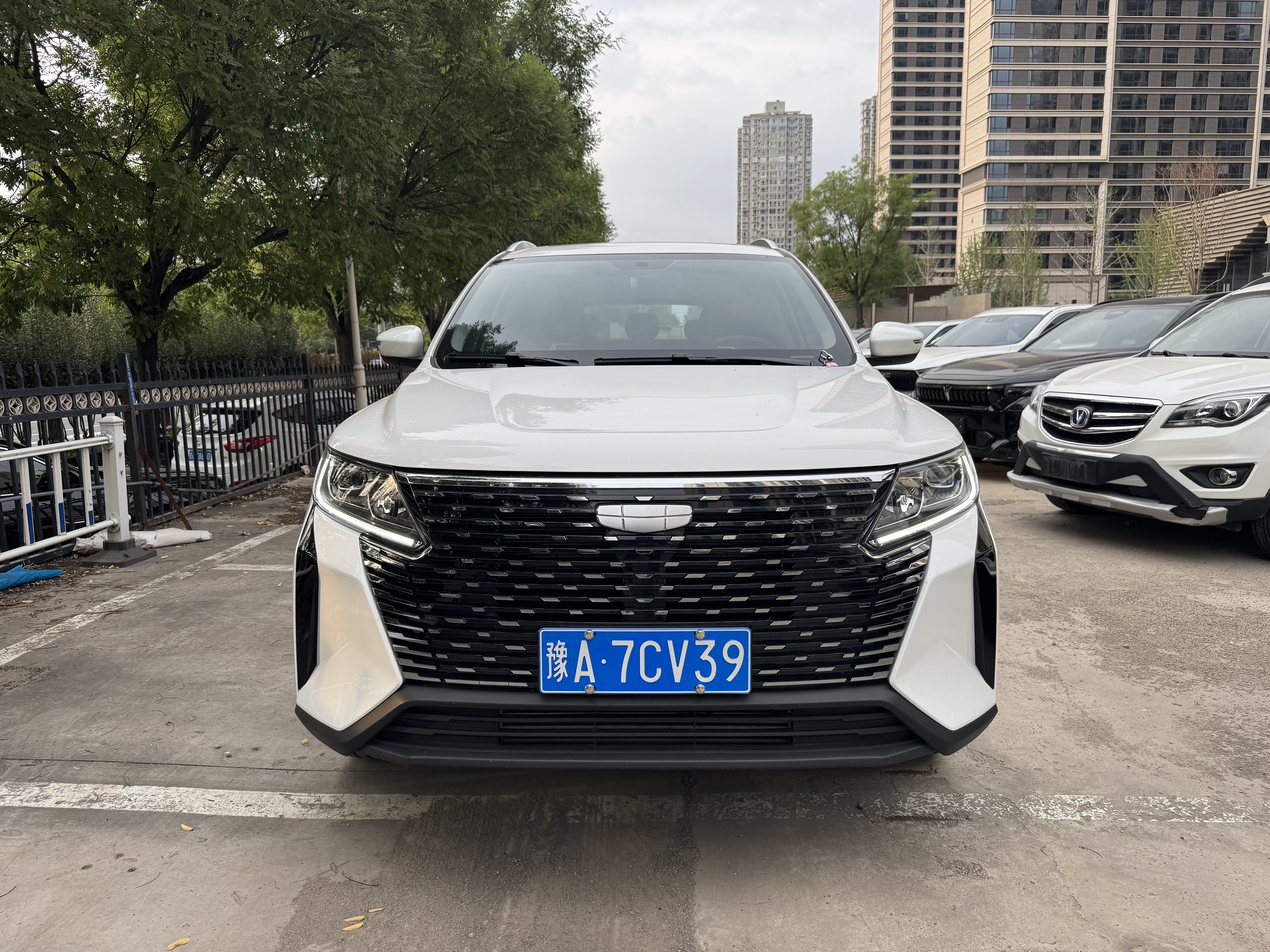 GEELY OkavangoPRO 2025 car image #3