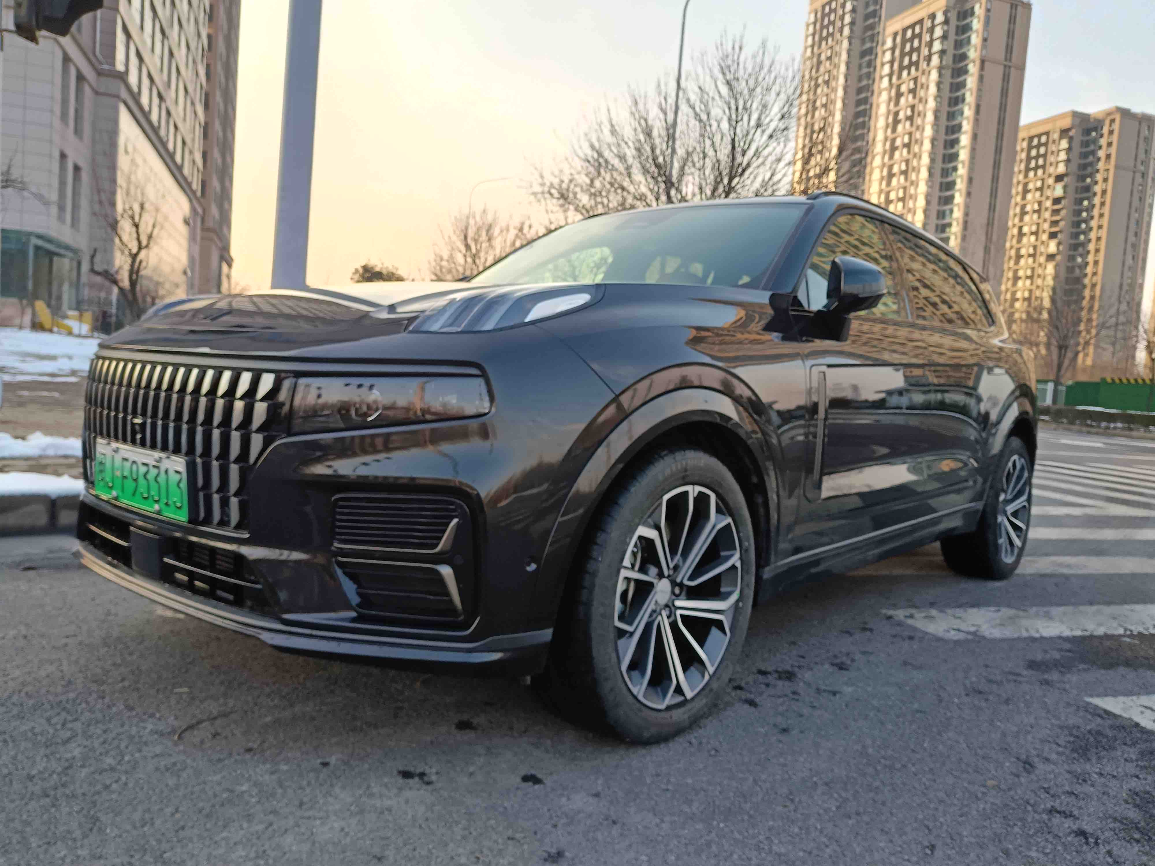 Lynk & Co 09 EM-P 2024 car image #3