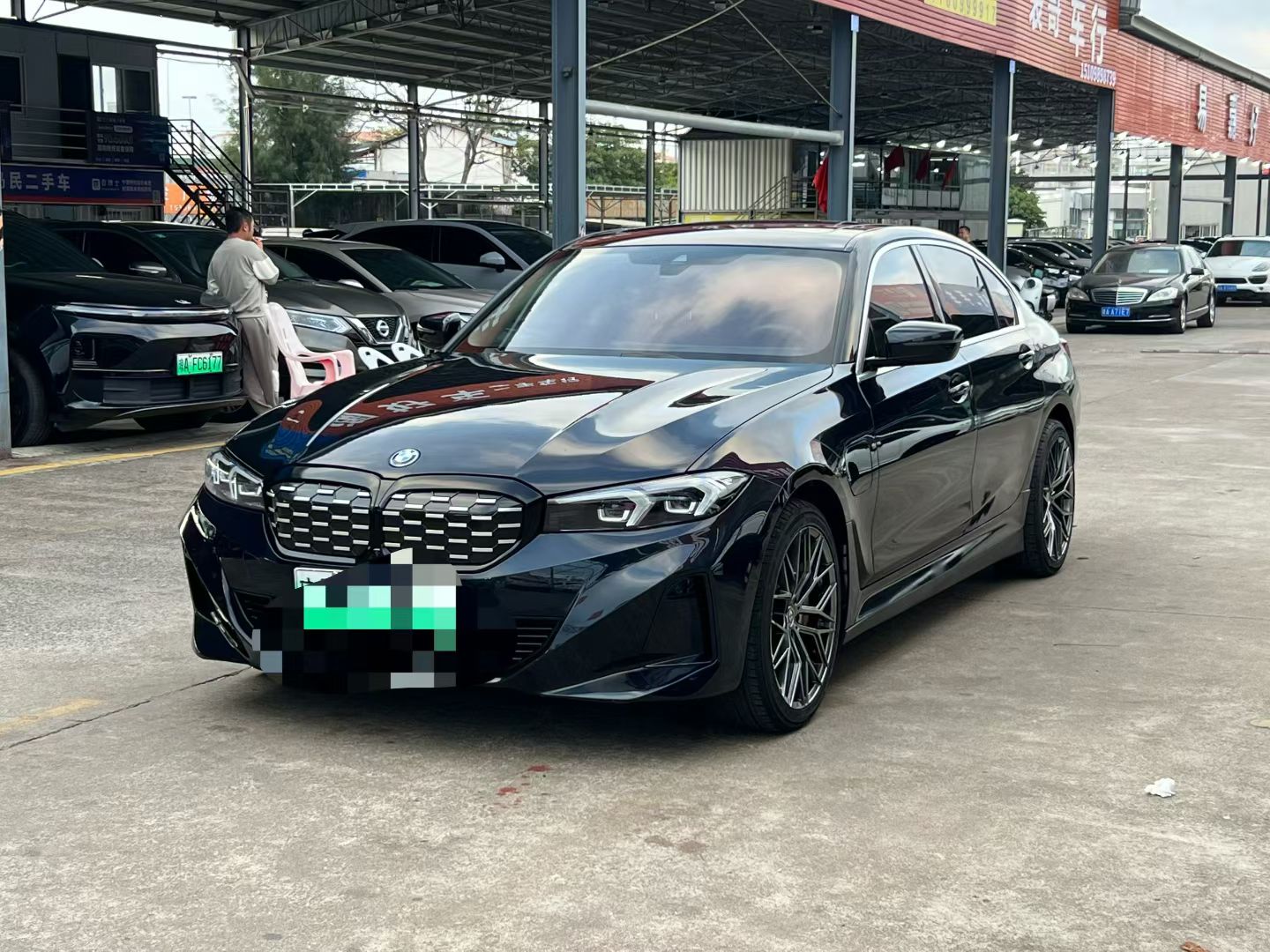 BMW i5 2024 car image #3