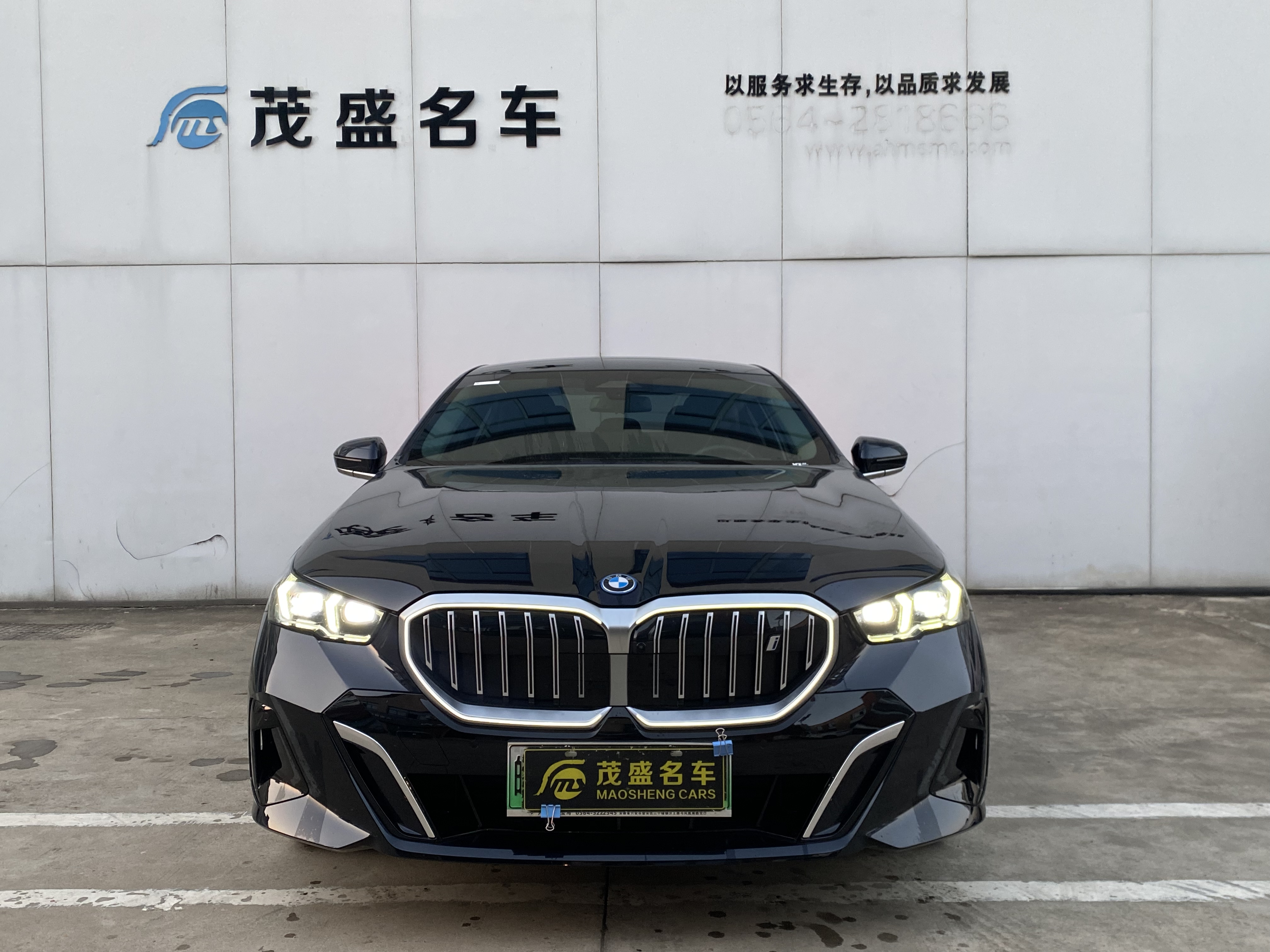 BMW i5 M60 2025 immagine di auto #3