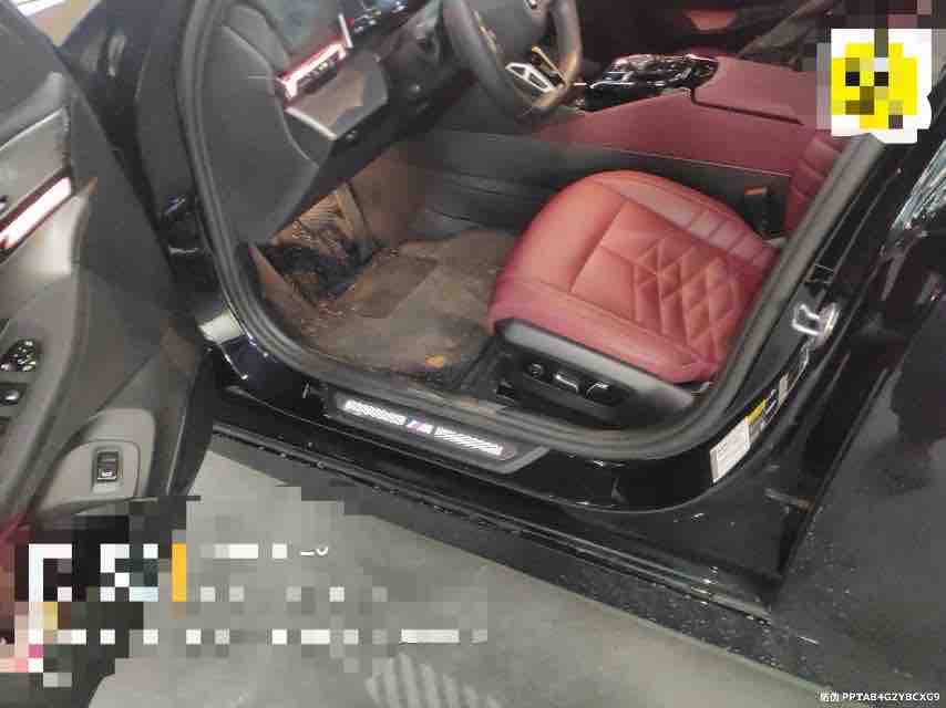 BMW i5 2024 car image #3