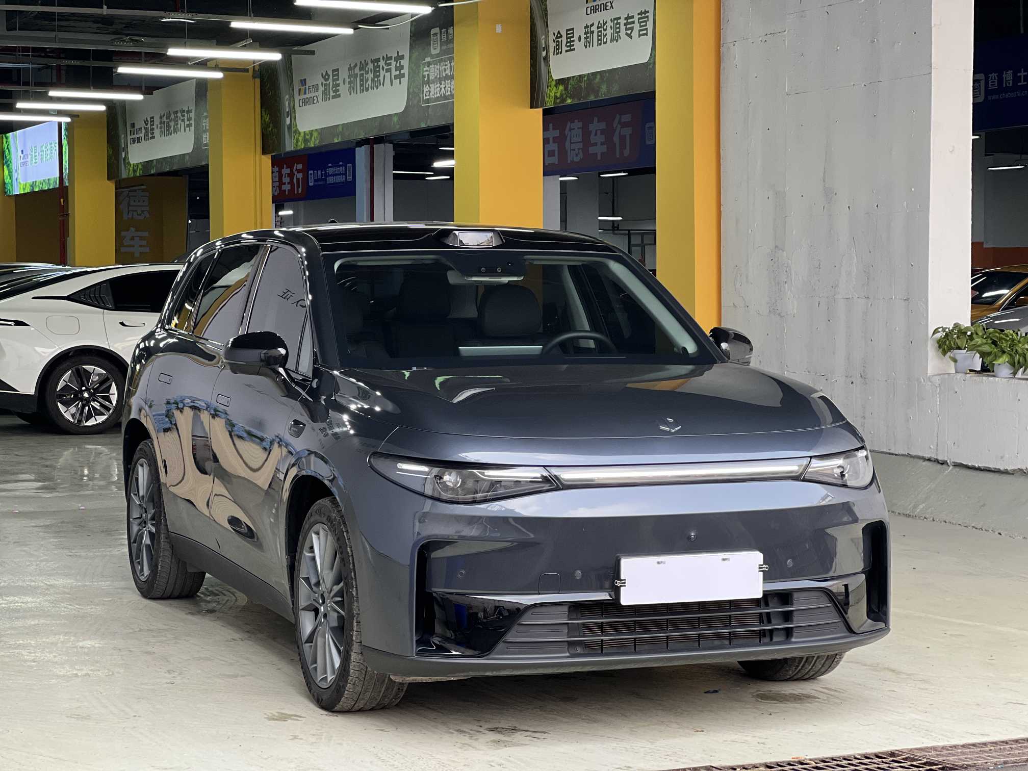 零跑汽车 零跑C10 2024 汽车图片 #3