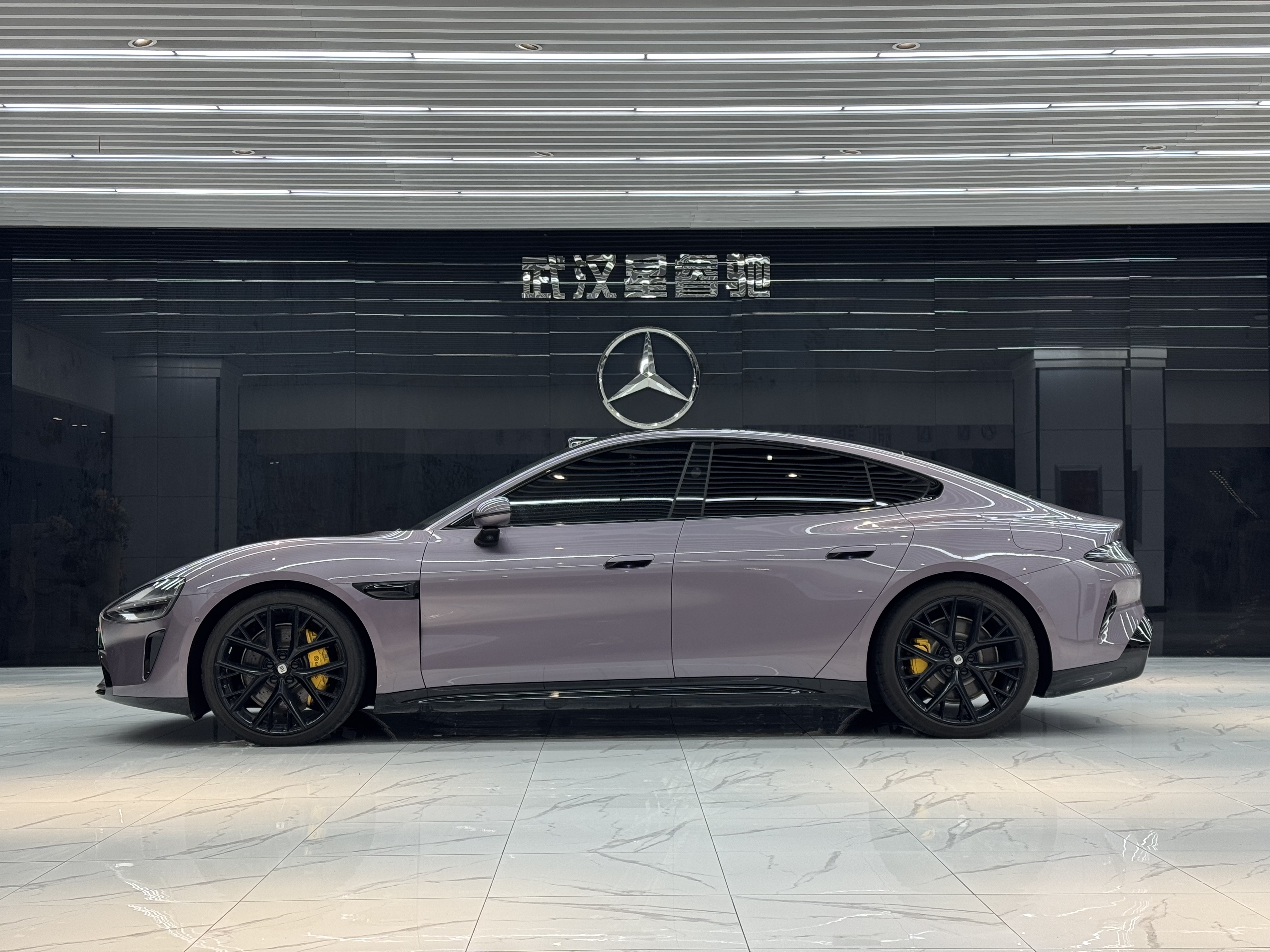 MI SU7 2024 car image #3