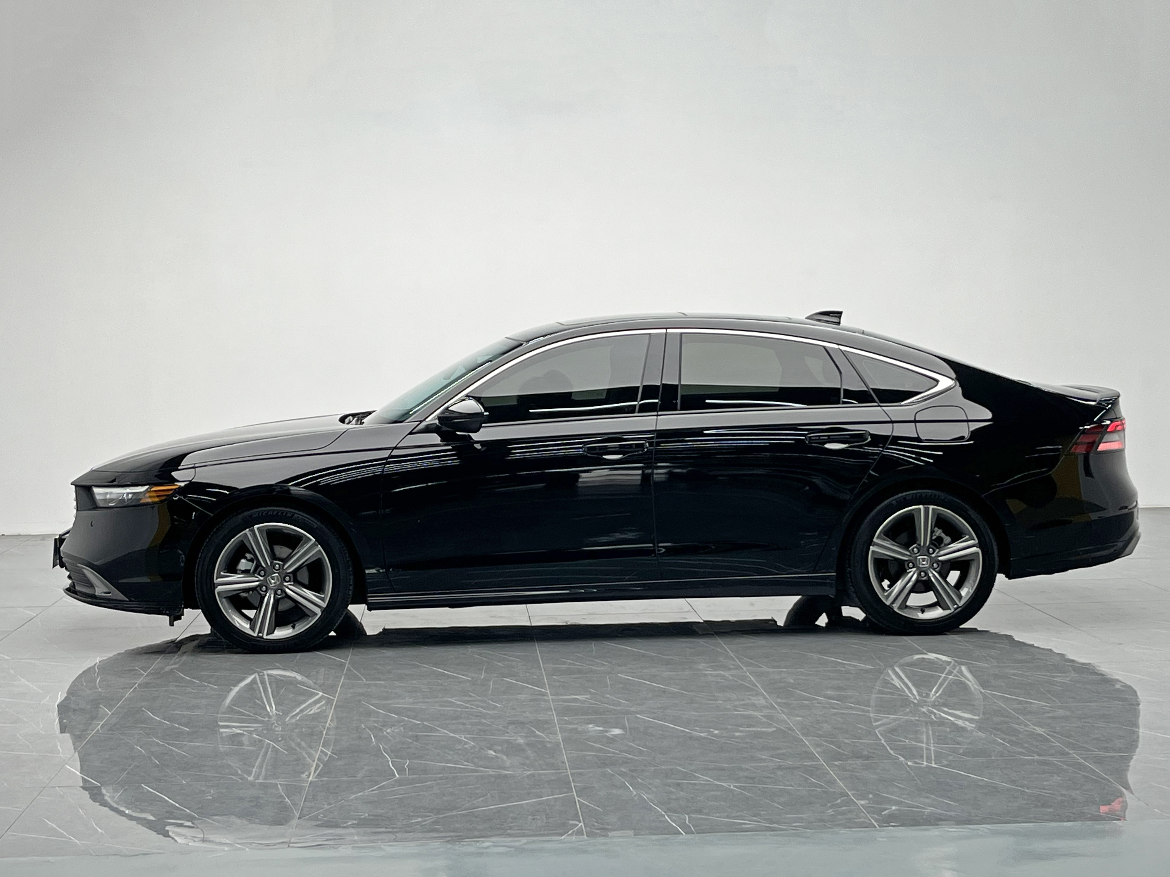 Honda Accord 2024 immagine di auto #3