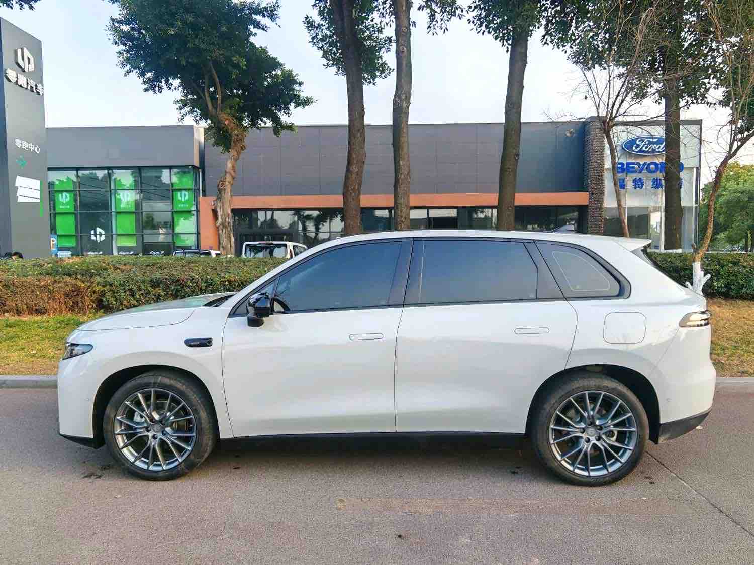 零跑汽车 零跑C10 2024 汽车图片 #3