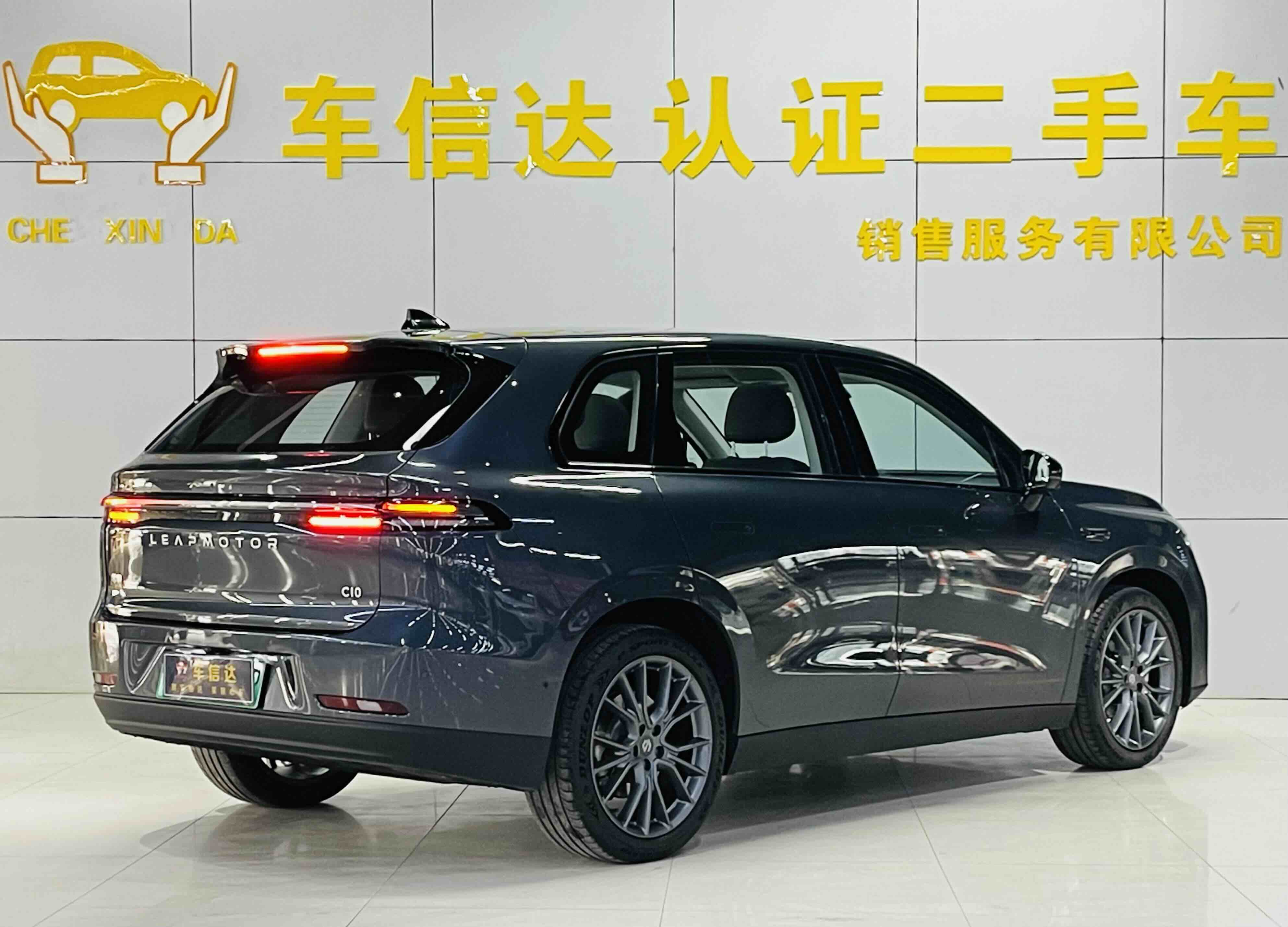 零跑汽车 零跑C10 2024 汽车图片 #3