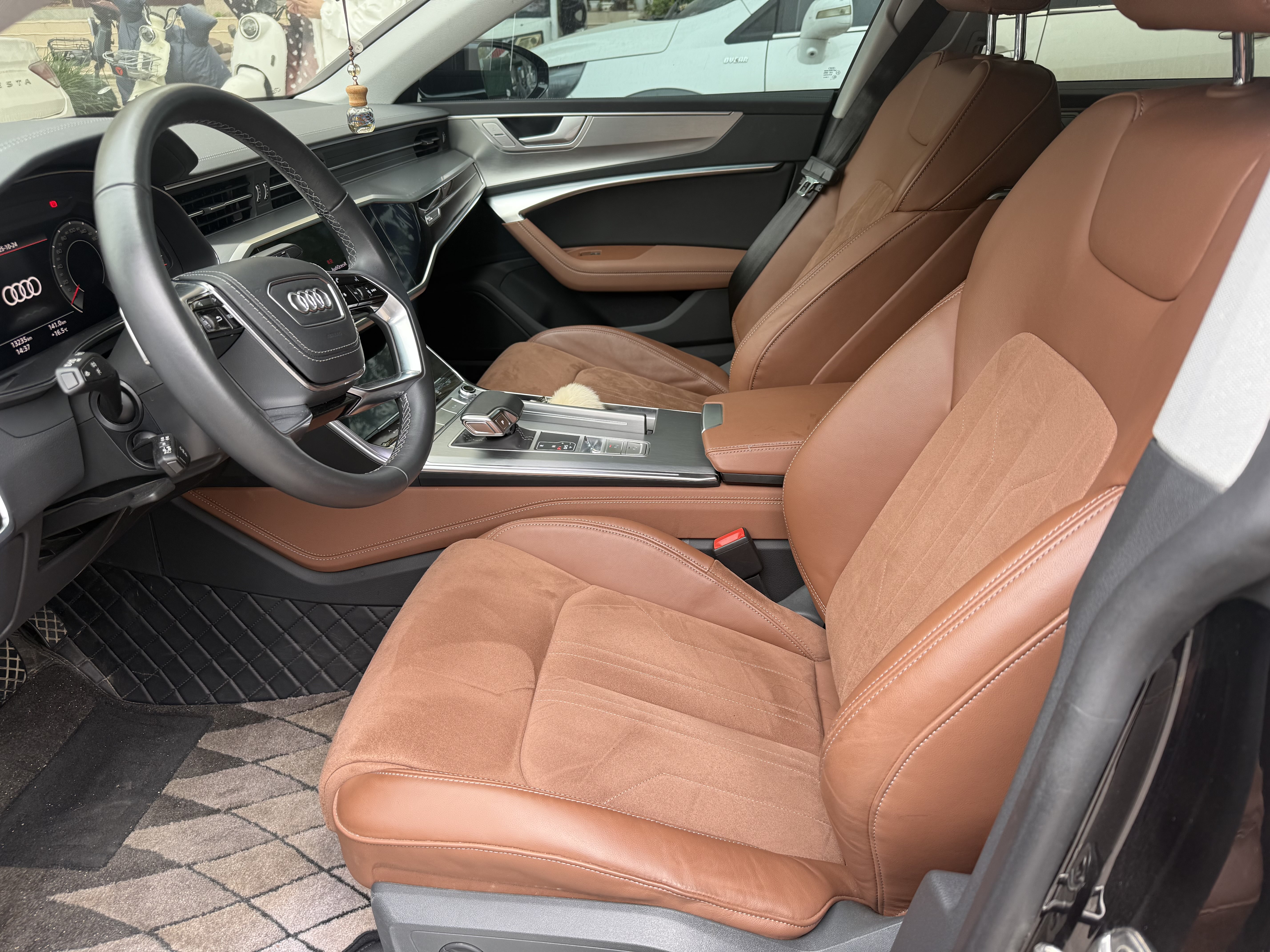 Audi A7L 2024 imagem de carro #3