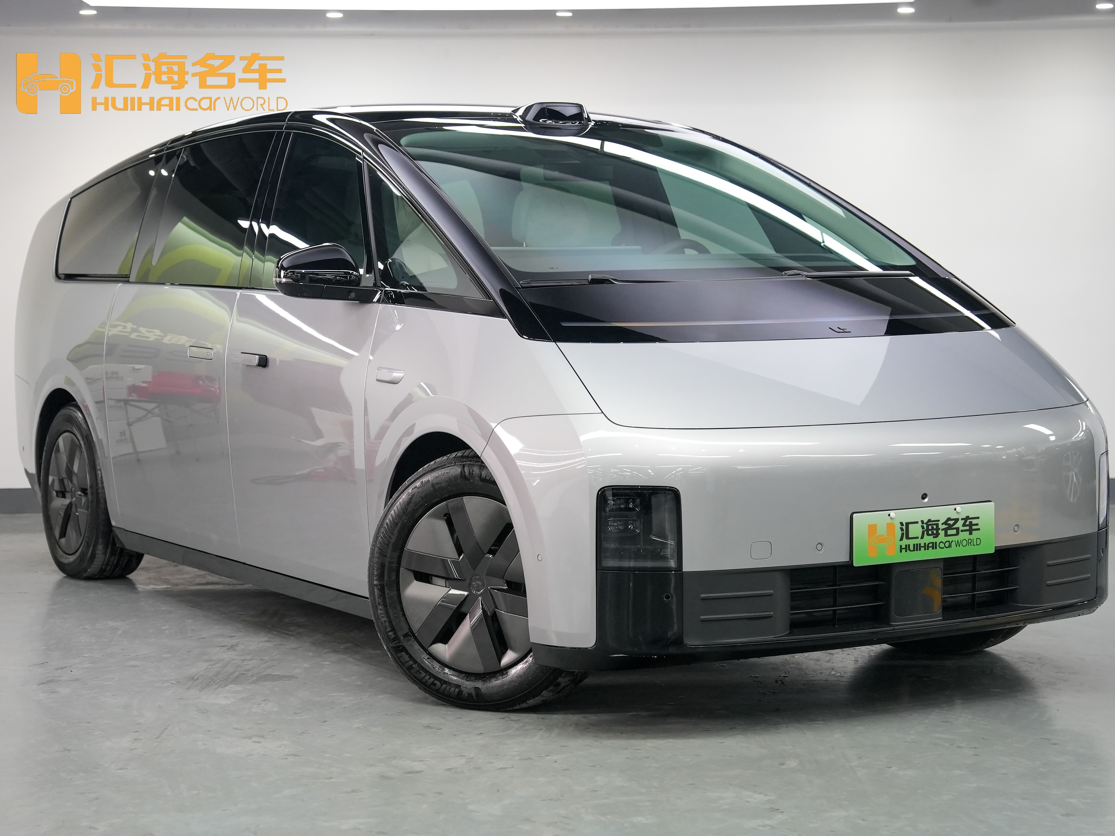 理想汽车 理想MEGA 2025 汽车图片 #3