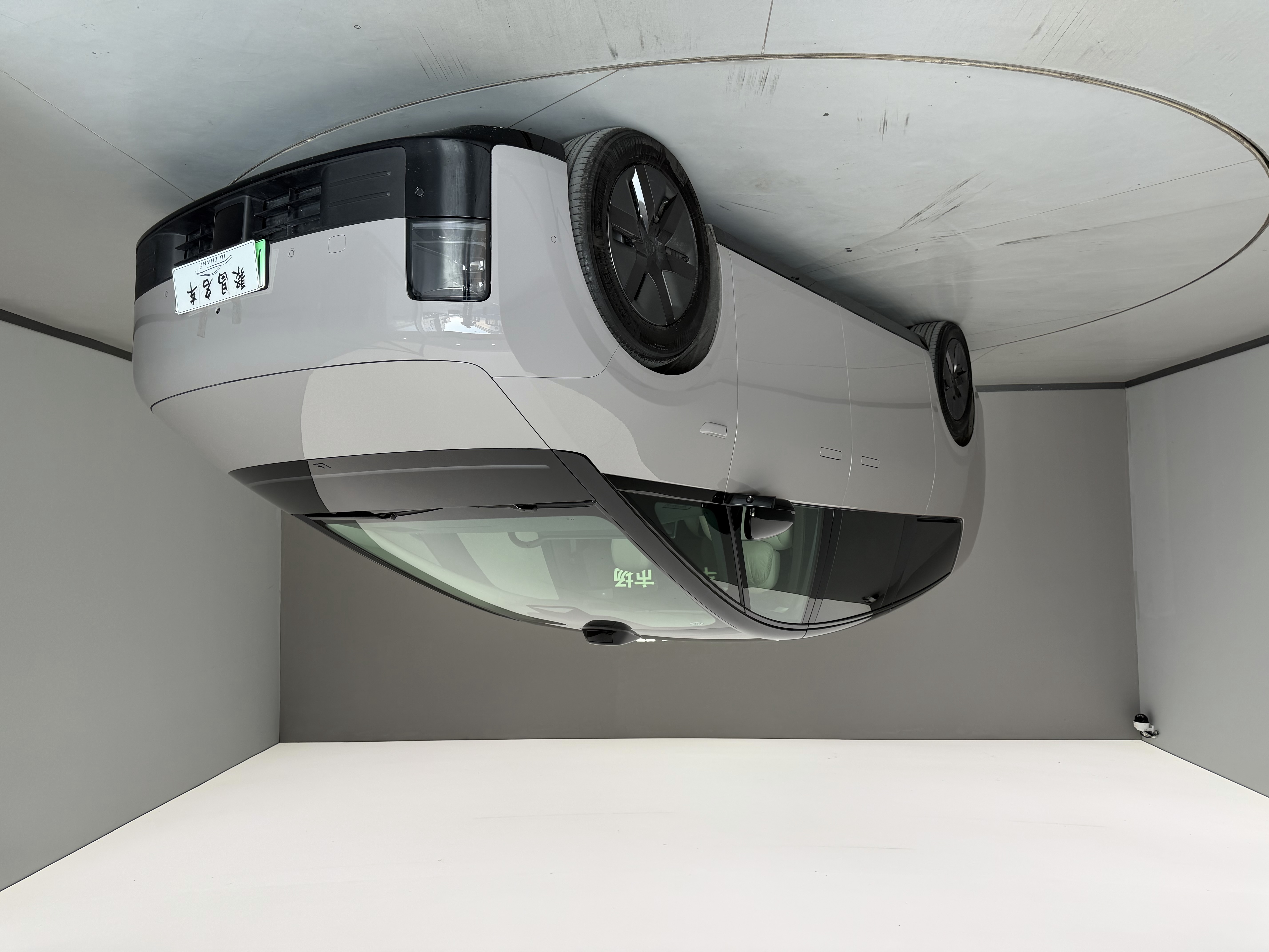 理想汽车 理想MEGA 2025 汽车图片 #3