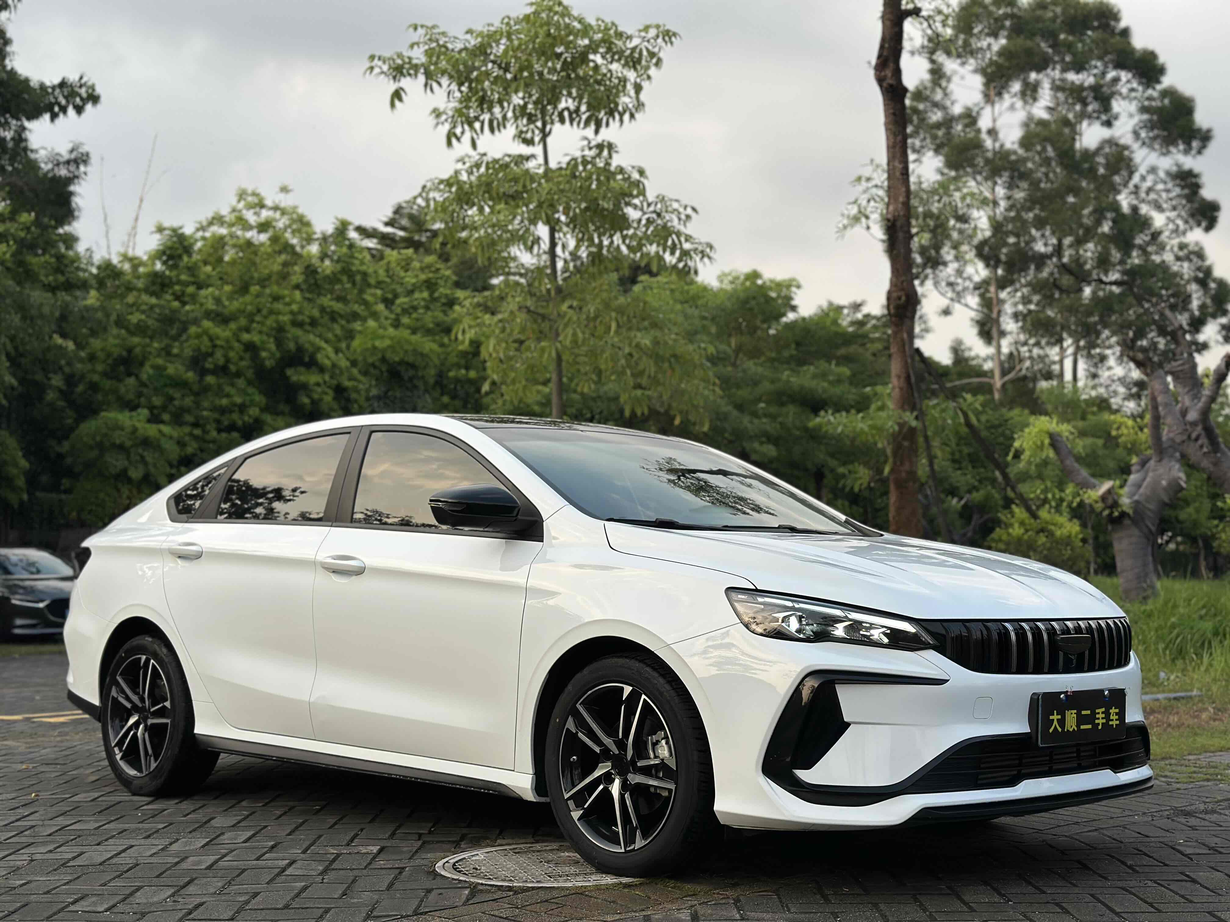 GEELY Binray 2024 car image #3