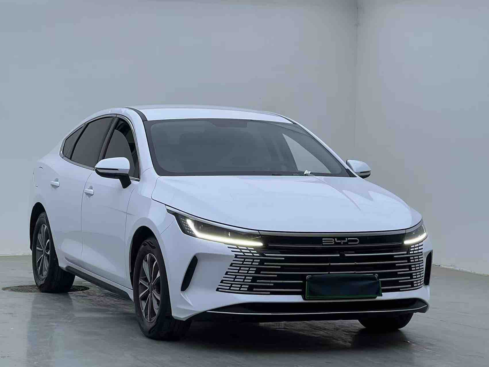 BYD Destroyer 05 2025 #3 BYD Destroyer 05 2025 car image #3