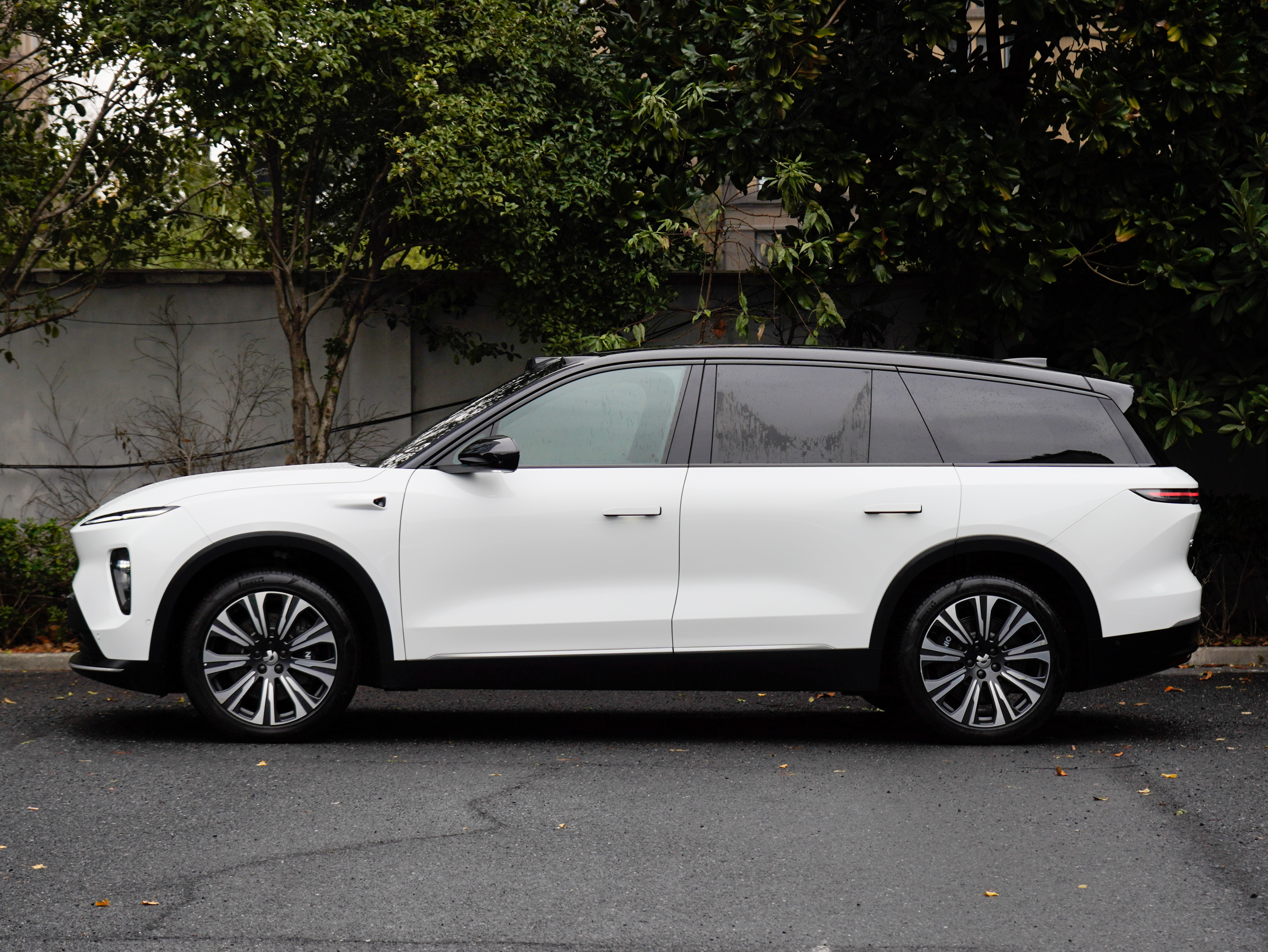 蔚来 蔚来ES8 2025 汽车图片 #3