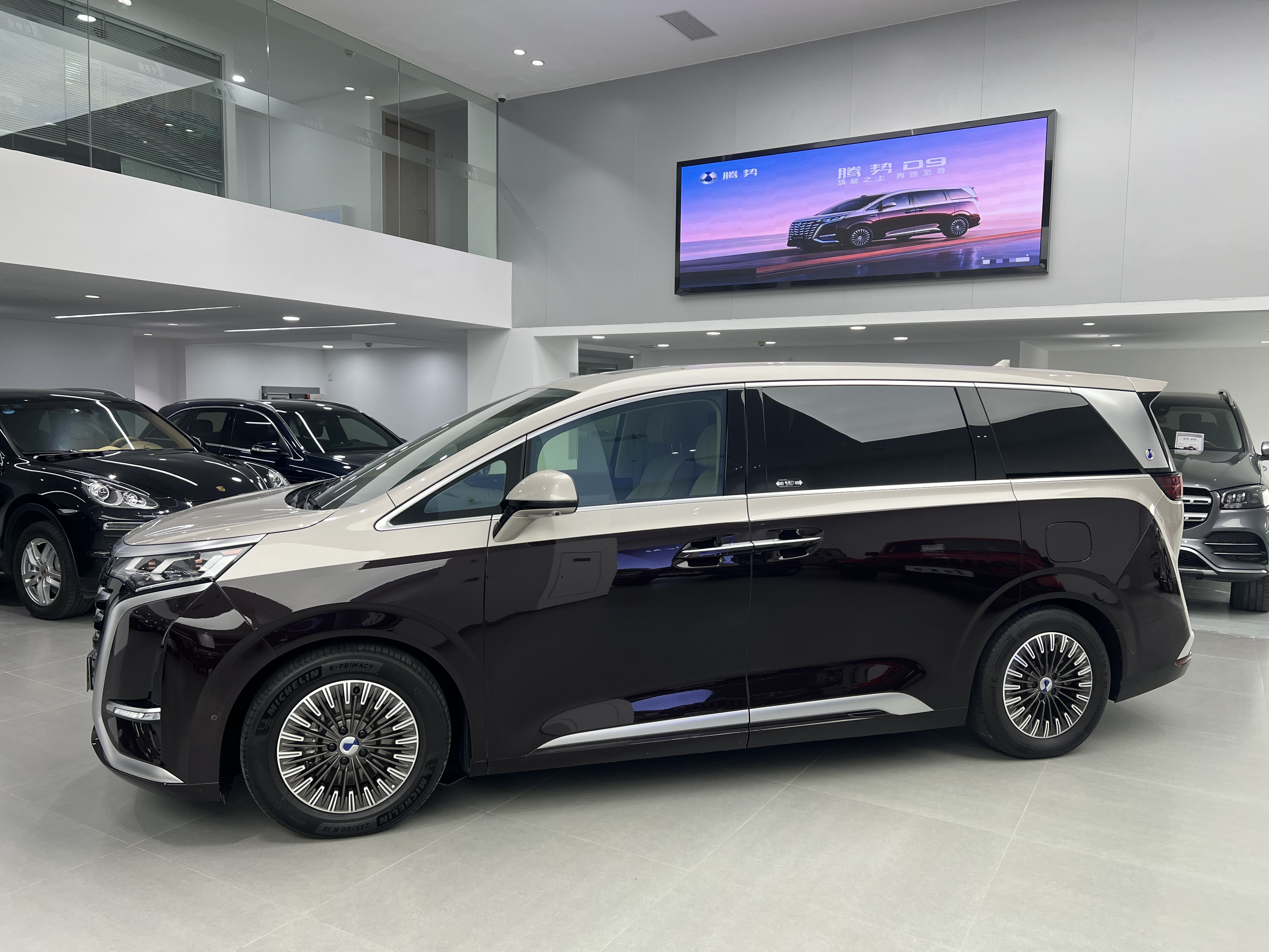 Denza D9 2024 #3 Denza D9 2024 car image #3