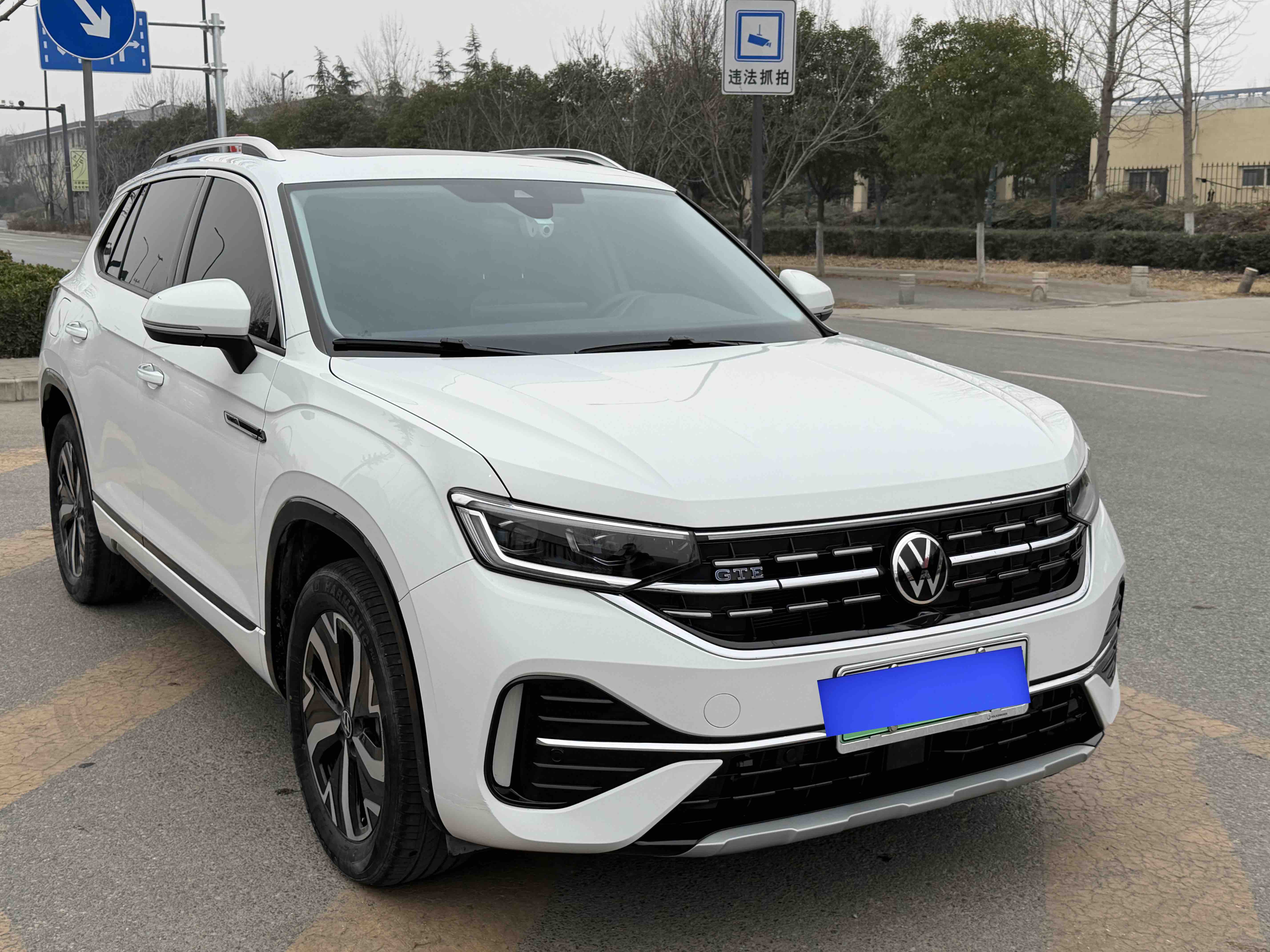 Volkswagen Tayron GTE 2024 immagine di auto #3