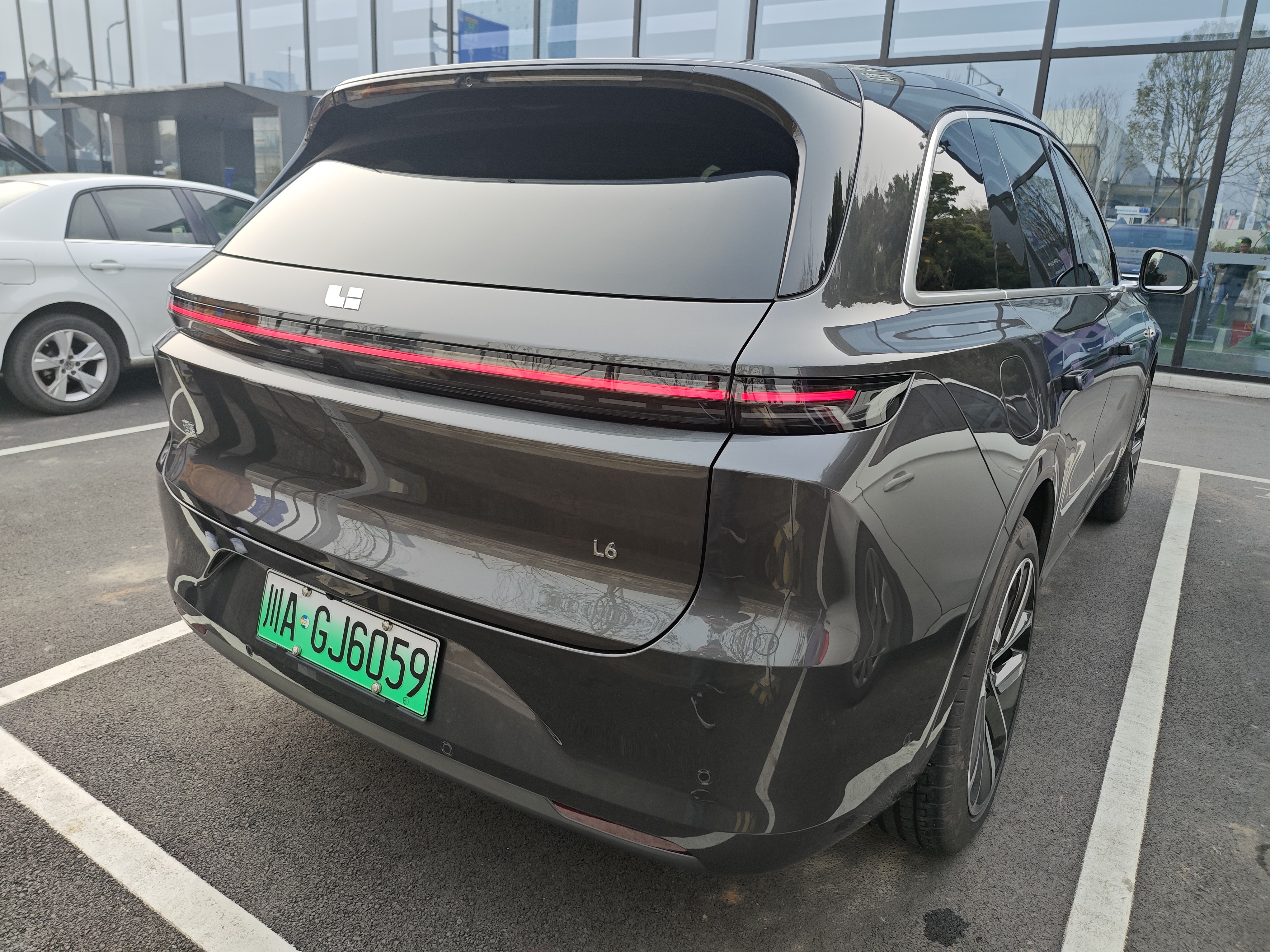 Li L6 2025 صورة سيارة #3