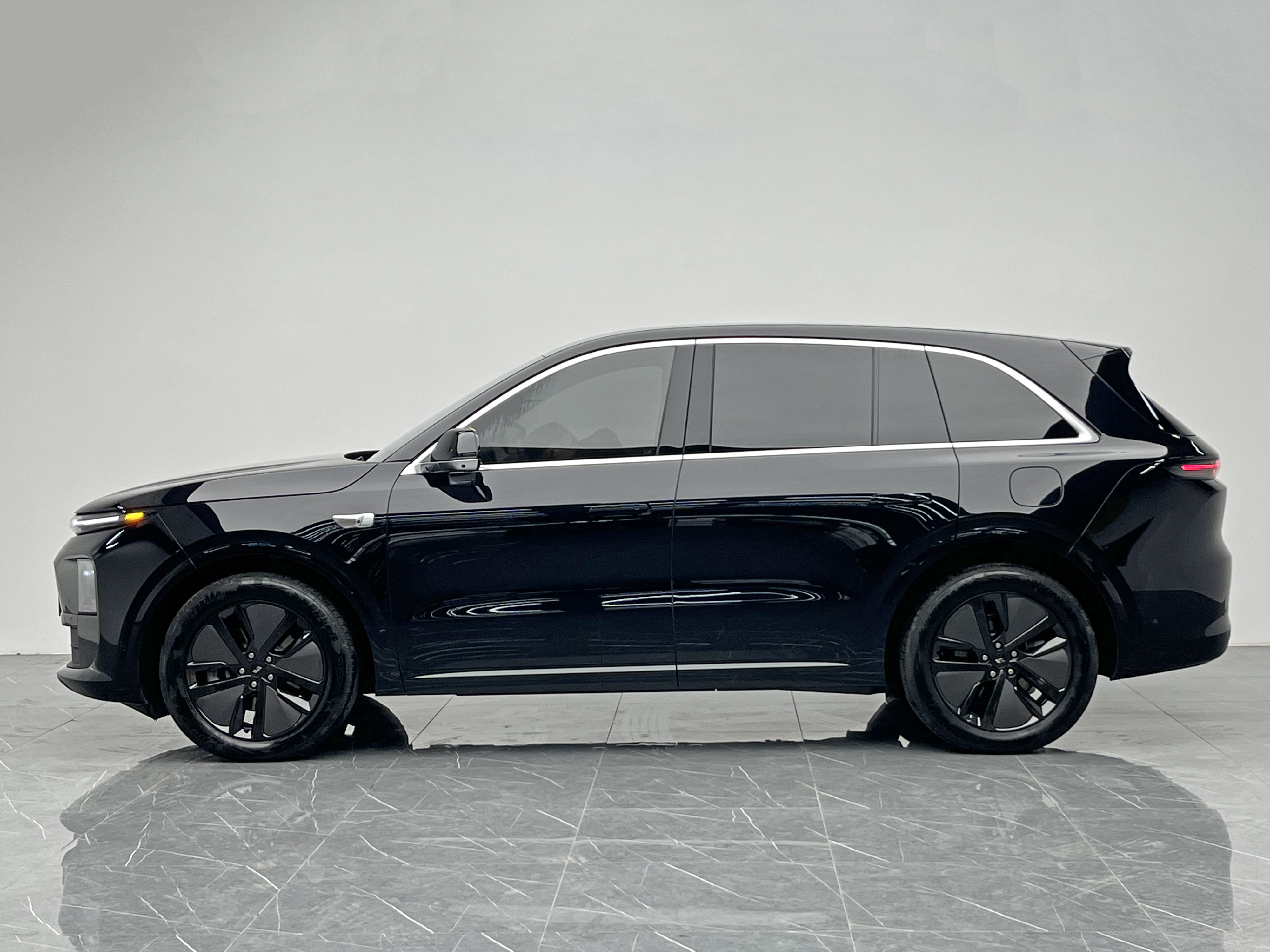 Li L6 2025 image de voiture #3