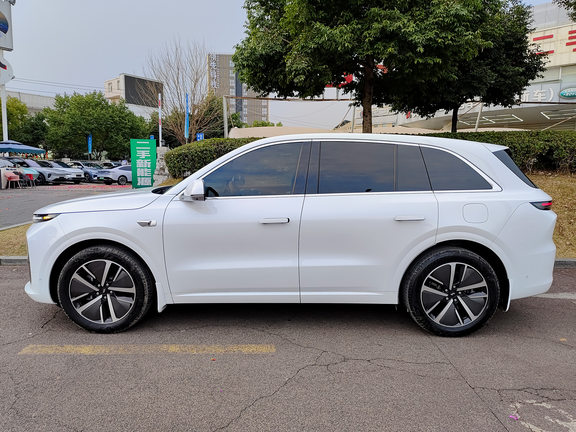 Li L6 2024 صورة سيارة #3