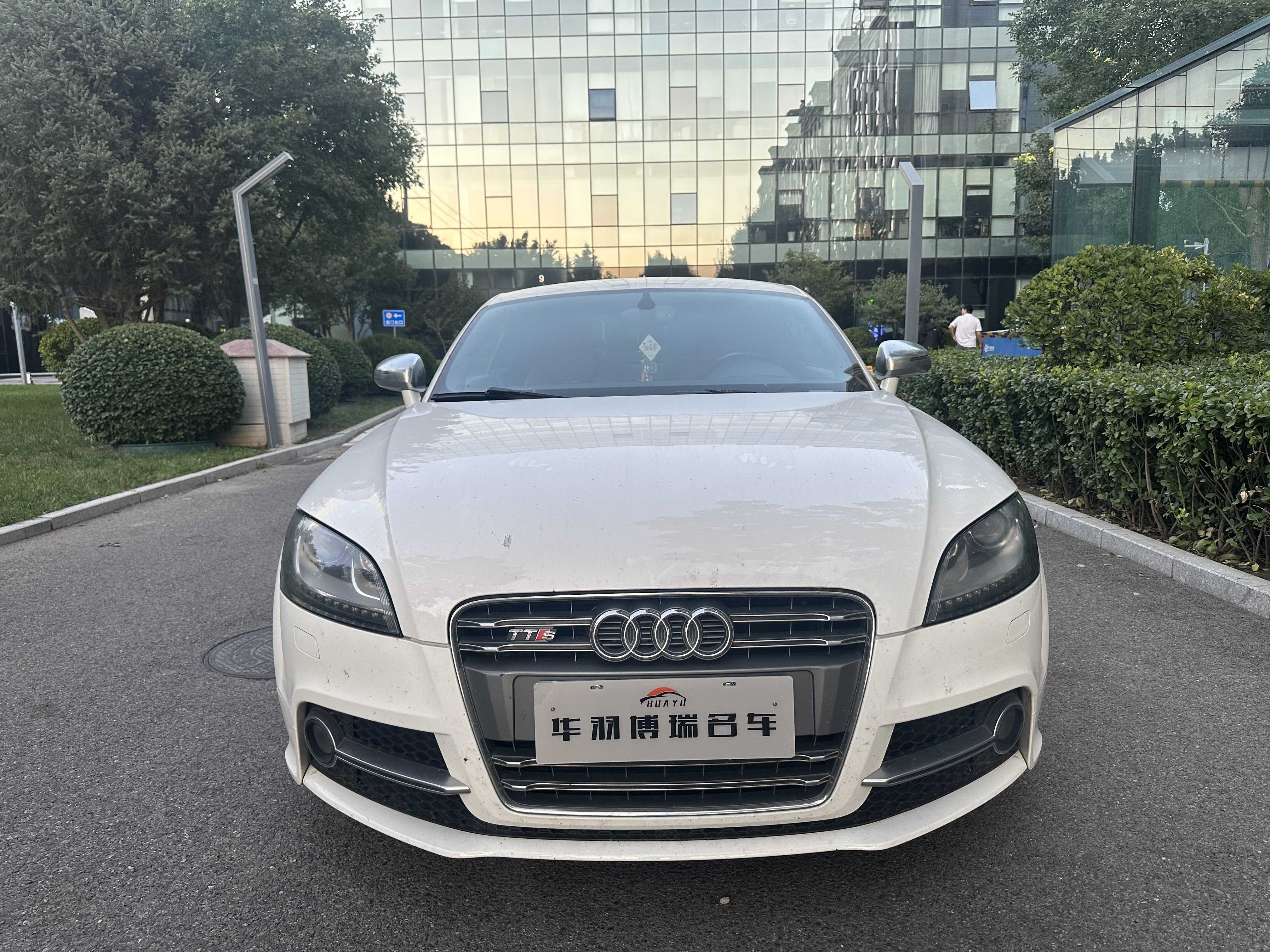 Audi TTS 2012 #3 Audi TTS 2012 car image #3