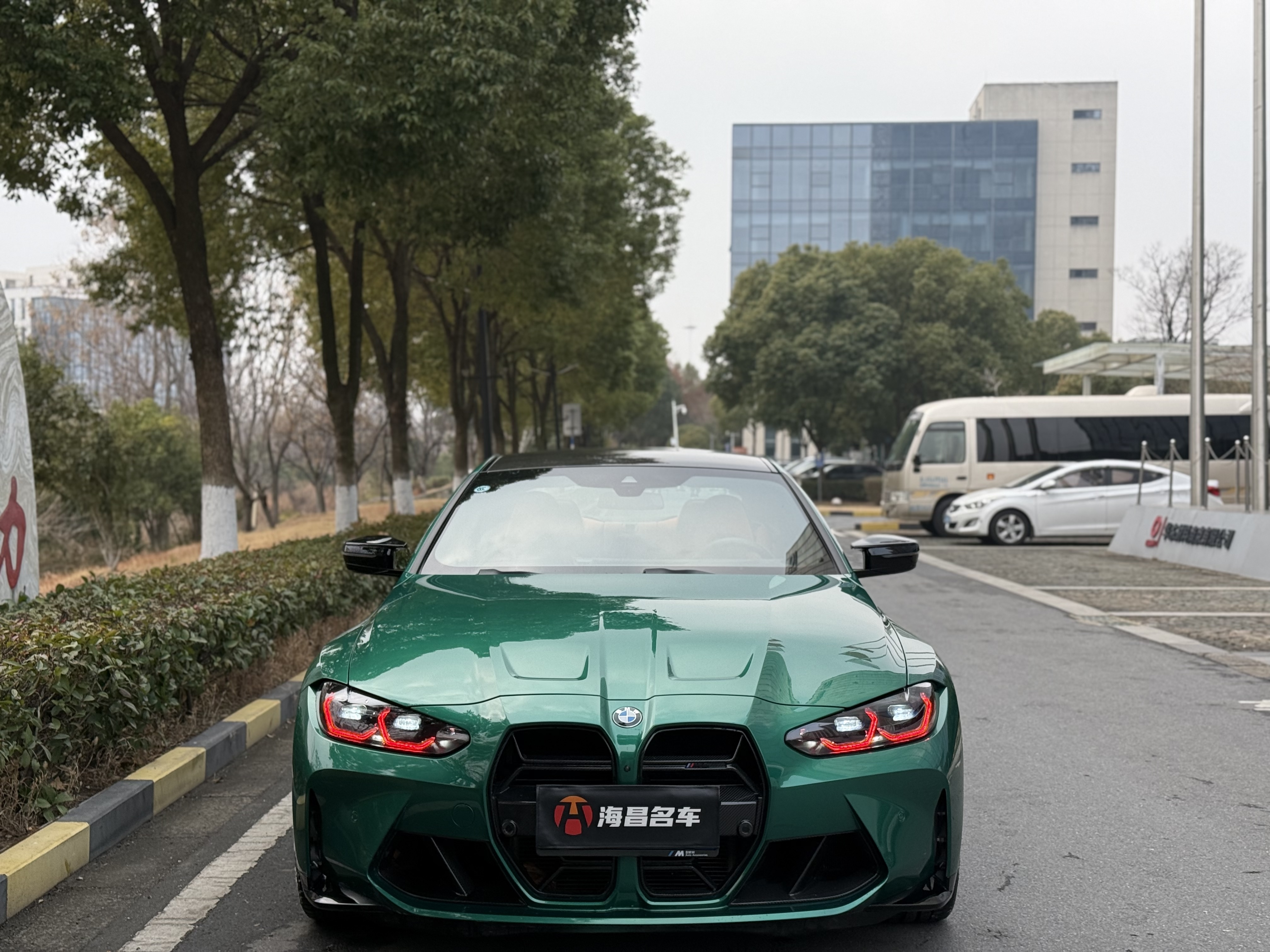 BMW M4 2024 image de voiture #3