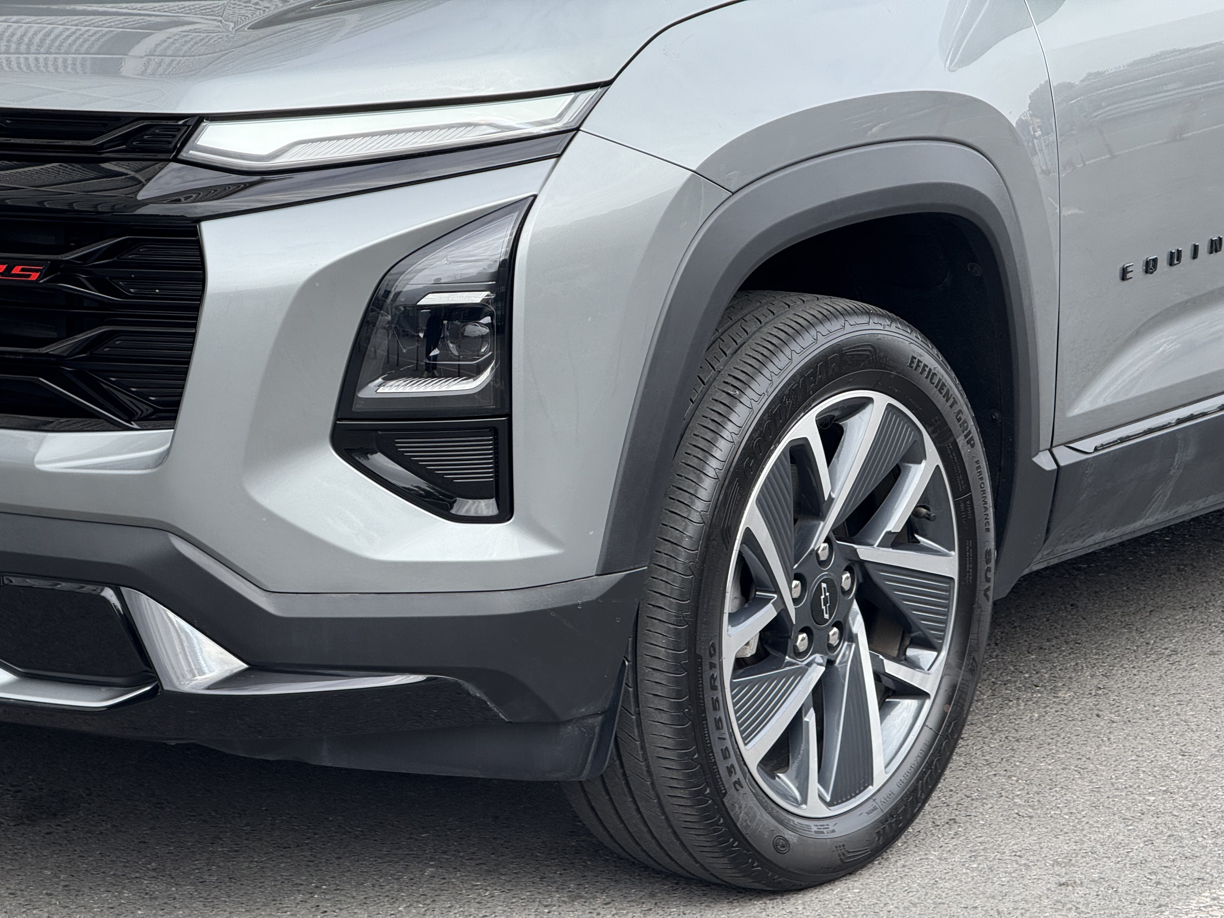 Chevrolet Equinox Plus 2026 car image #3