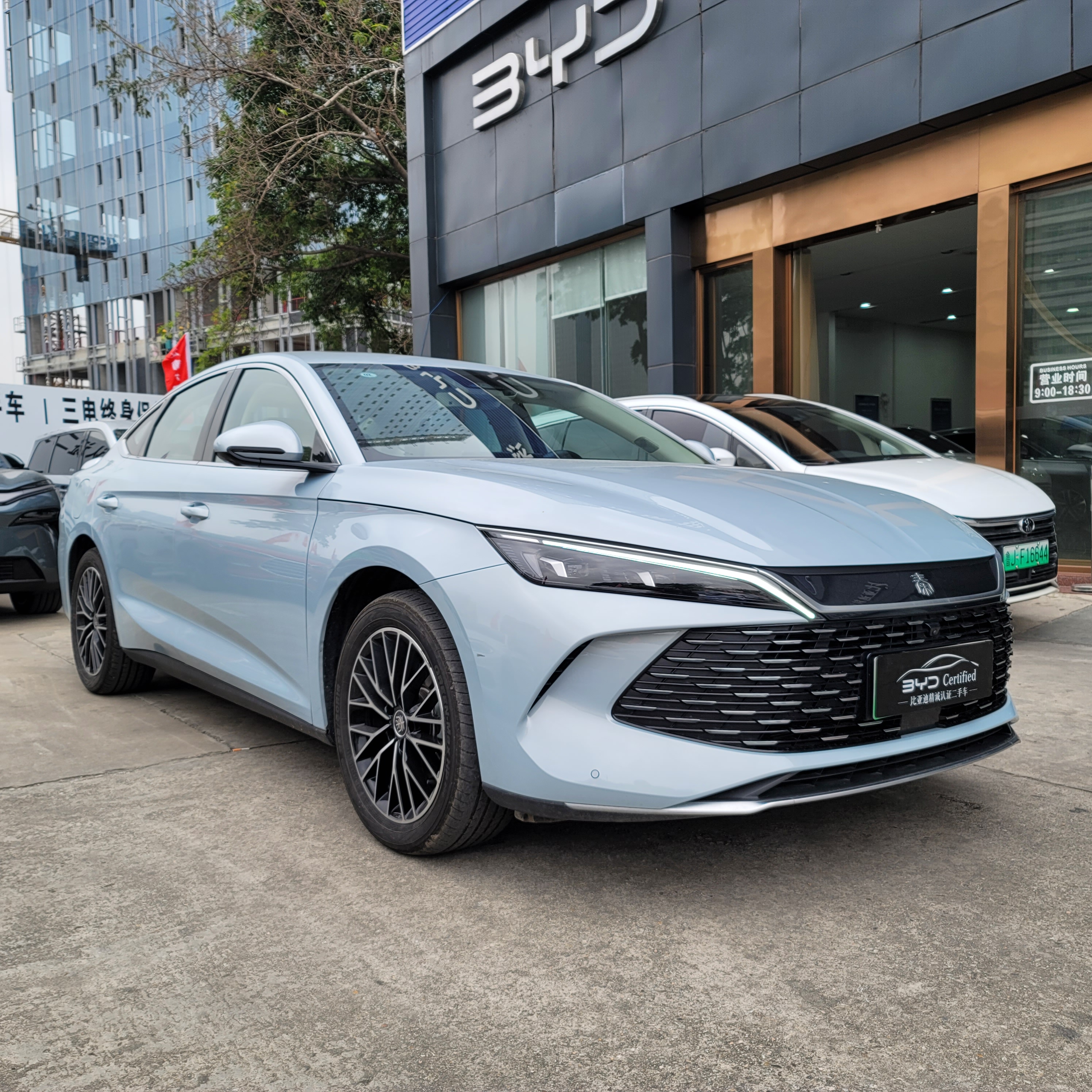 BYD Qin L 2024 #3 BYD Qin L 2024 car image #3