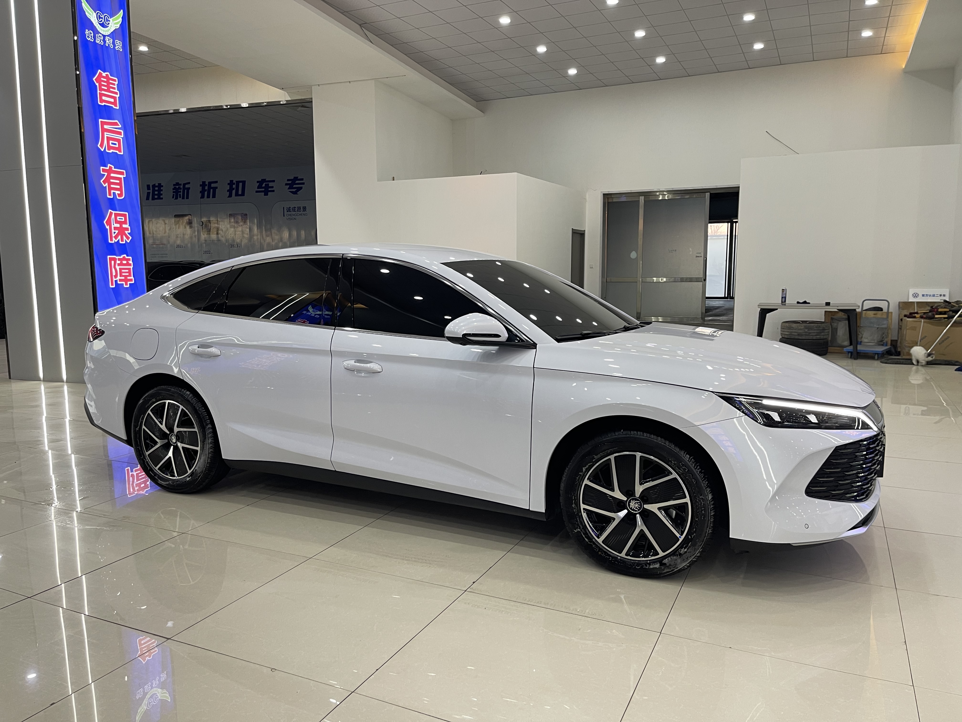 BYD Qin L 2025 #3 BYD Qin L 2025 car image #3