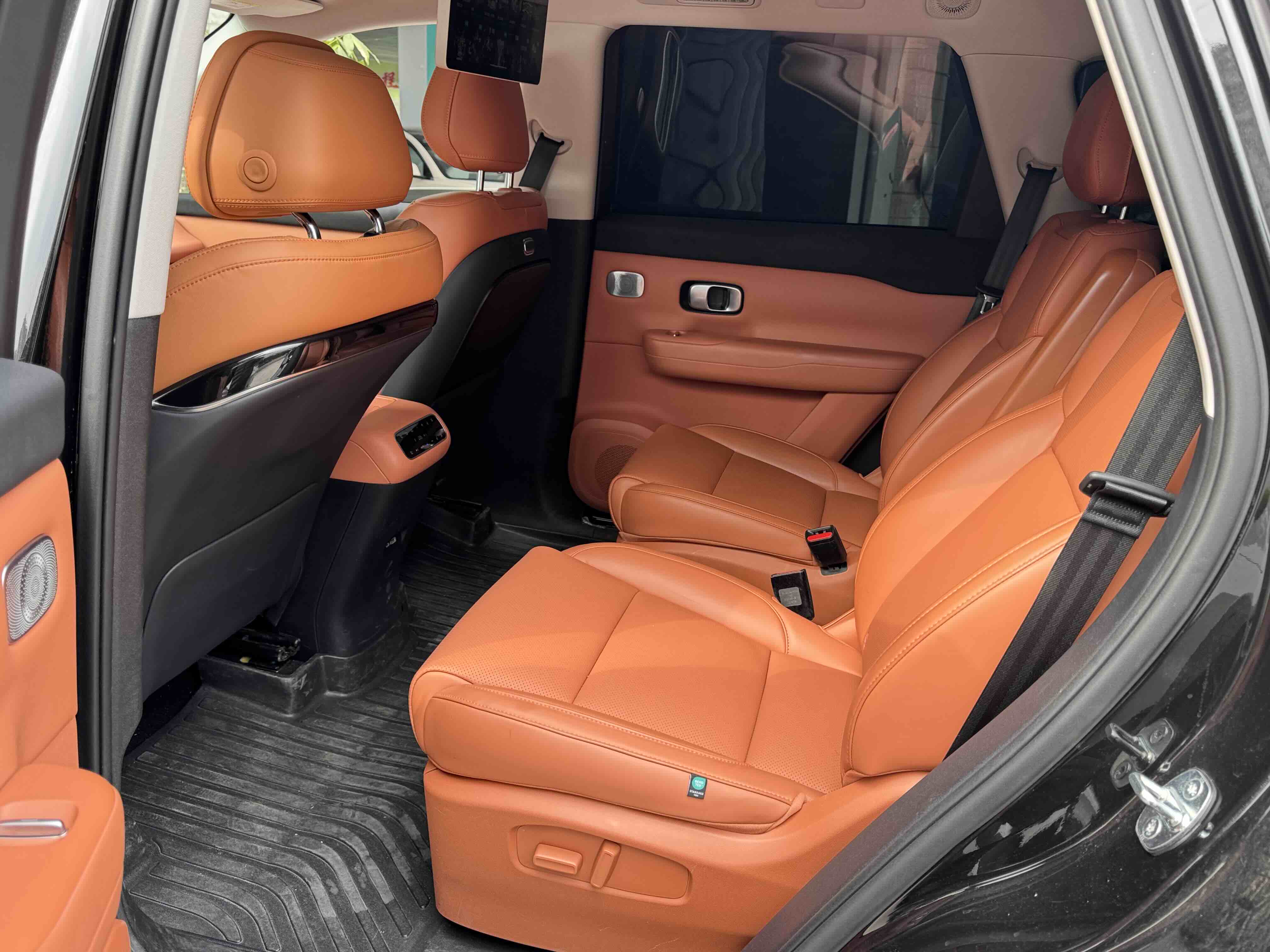 Leapmotor C16 2024 immagine di auto #3