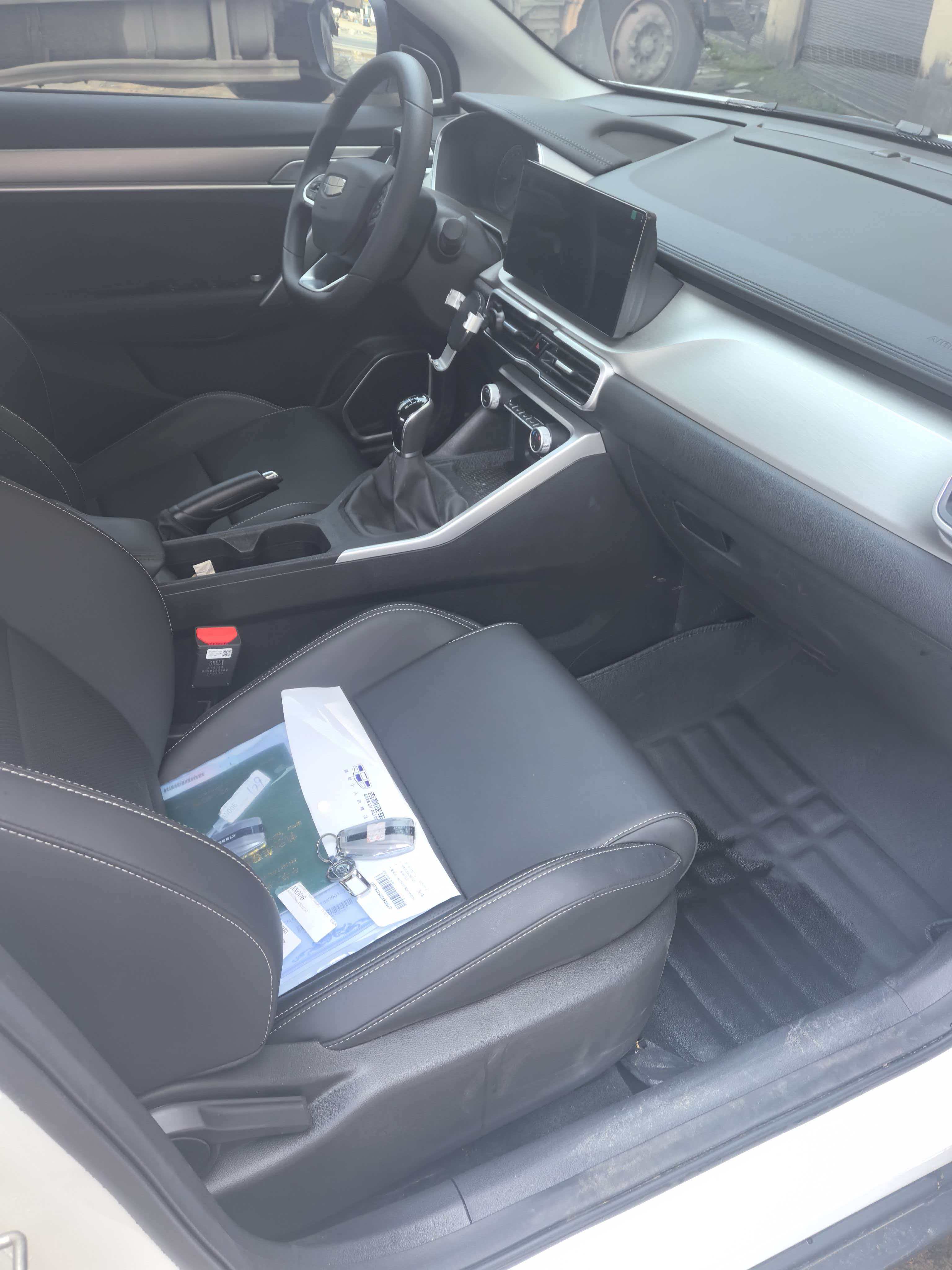 GEELY Coolray 2026 #3 GEELY Coolray 2026 car image #3