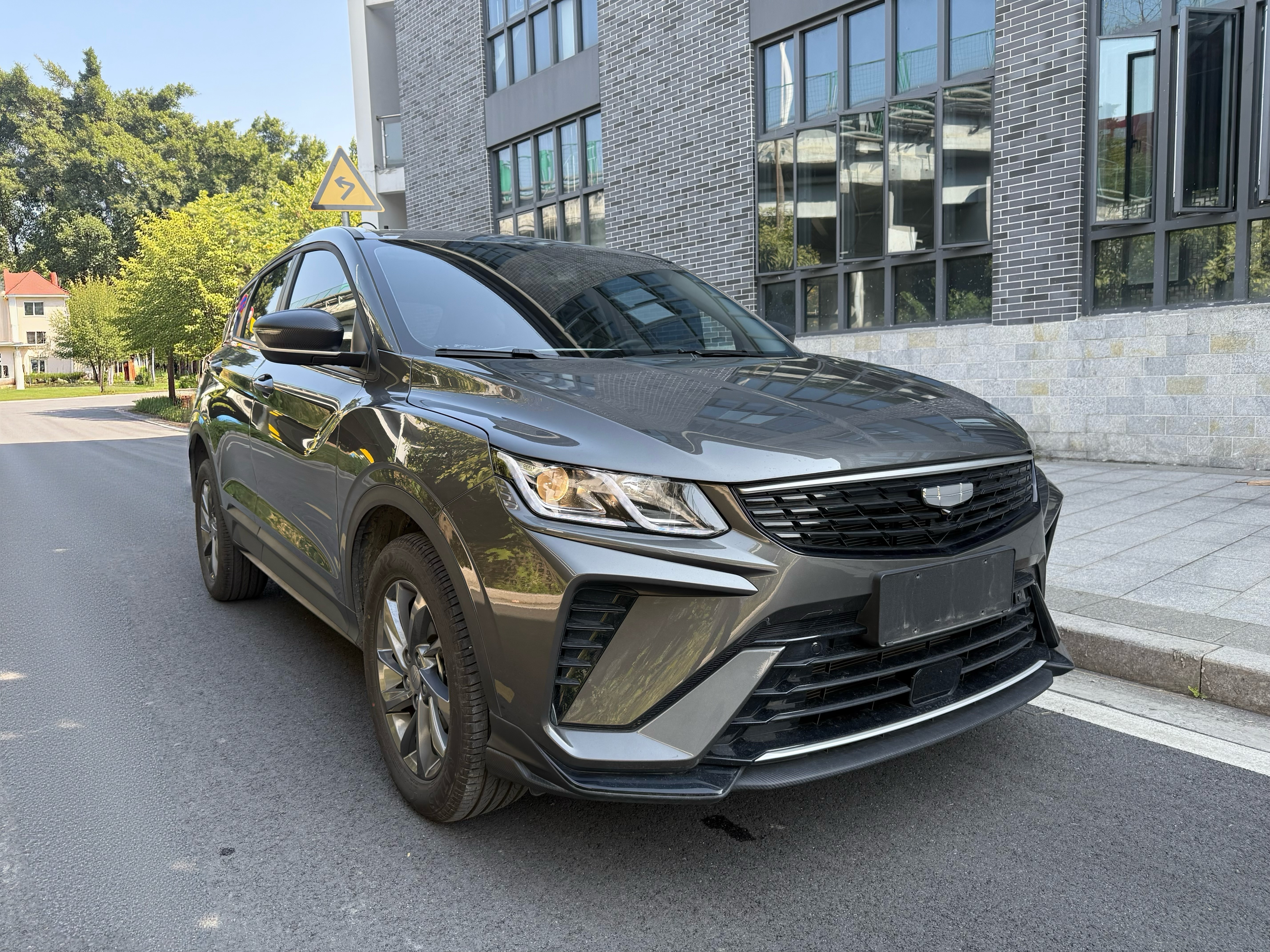 GEELY Coolray 2025 #3 GEELY Coolray 2025 car image #3