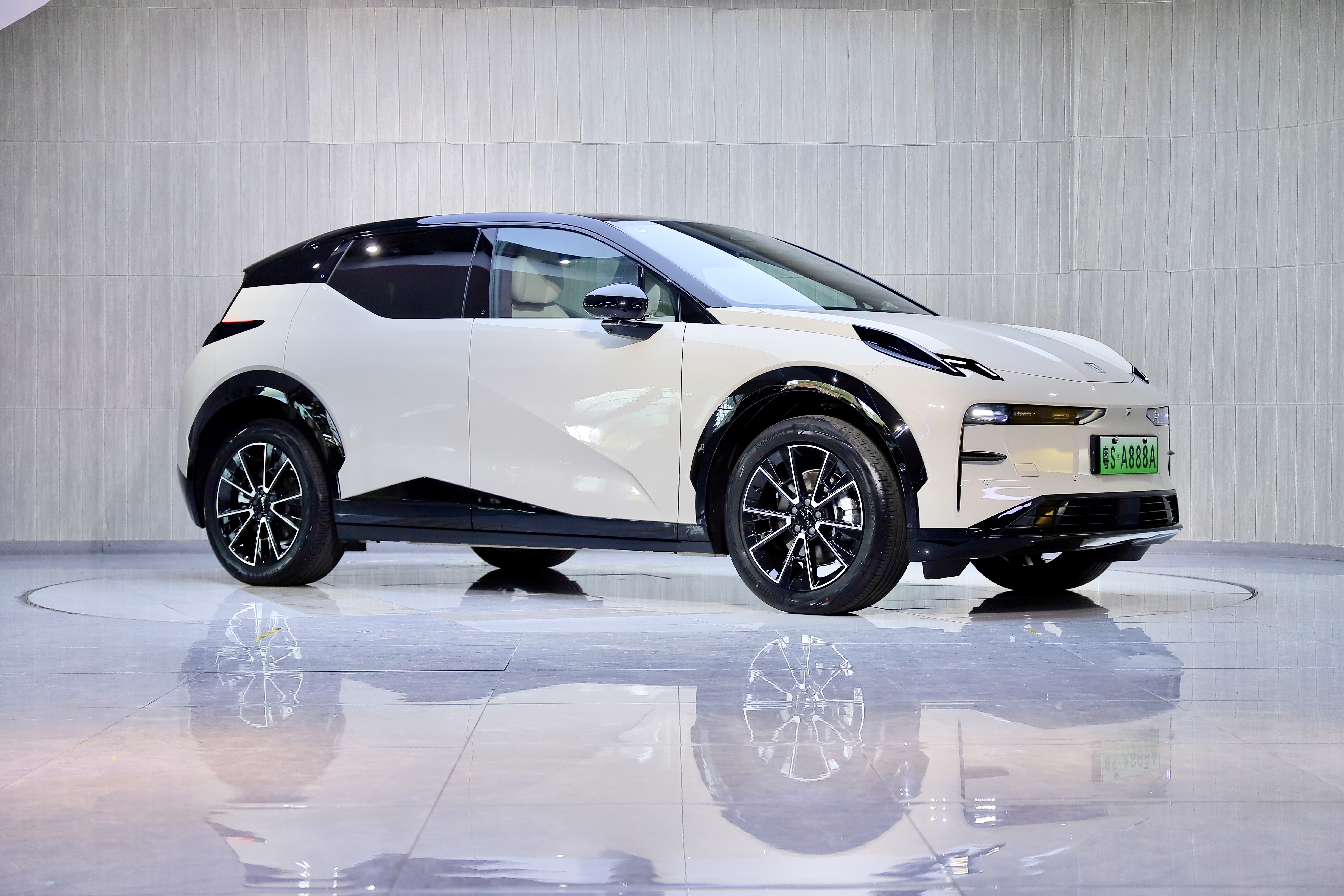 极氪 极氪X 2024 汽车图片 #3