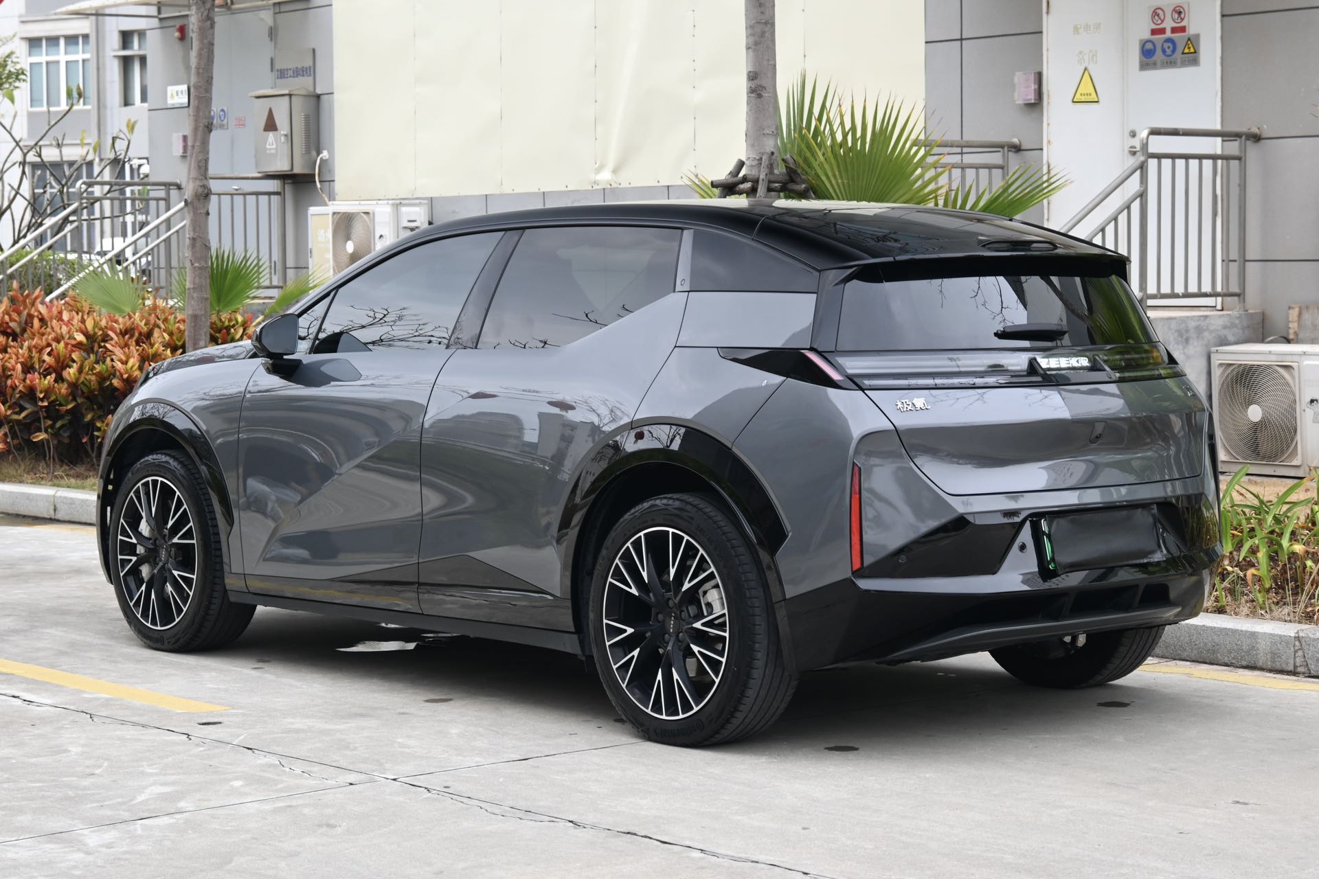 Zeekr X 2025 immagine di auto #3