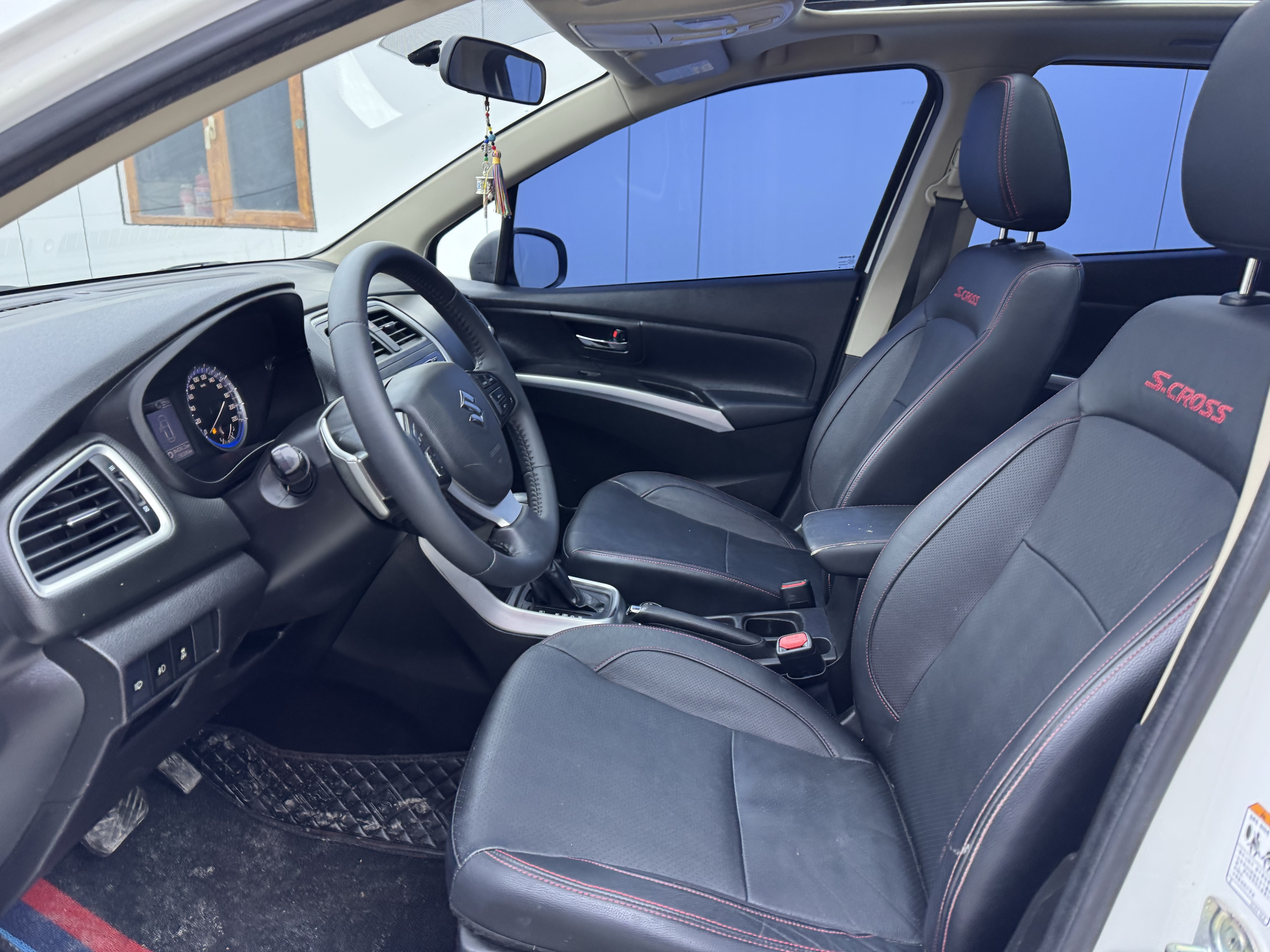 Suzuki S-Cross 2016 صورة سيارة #3