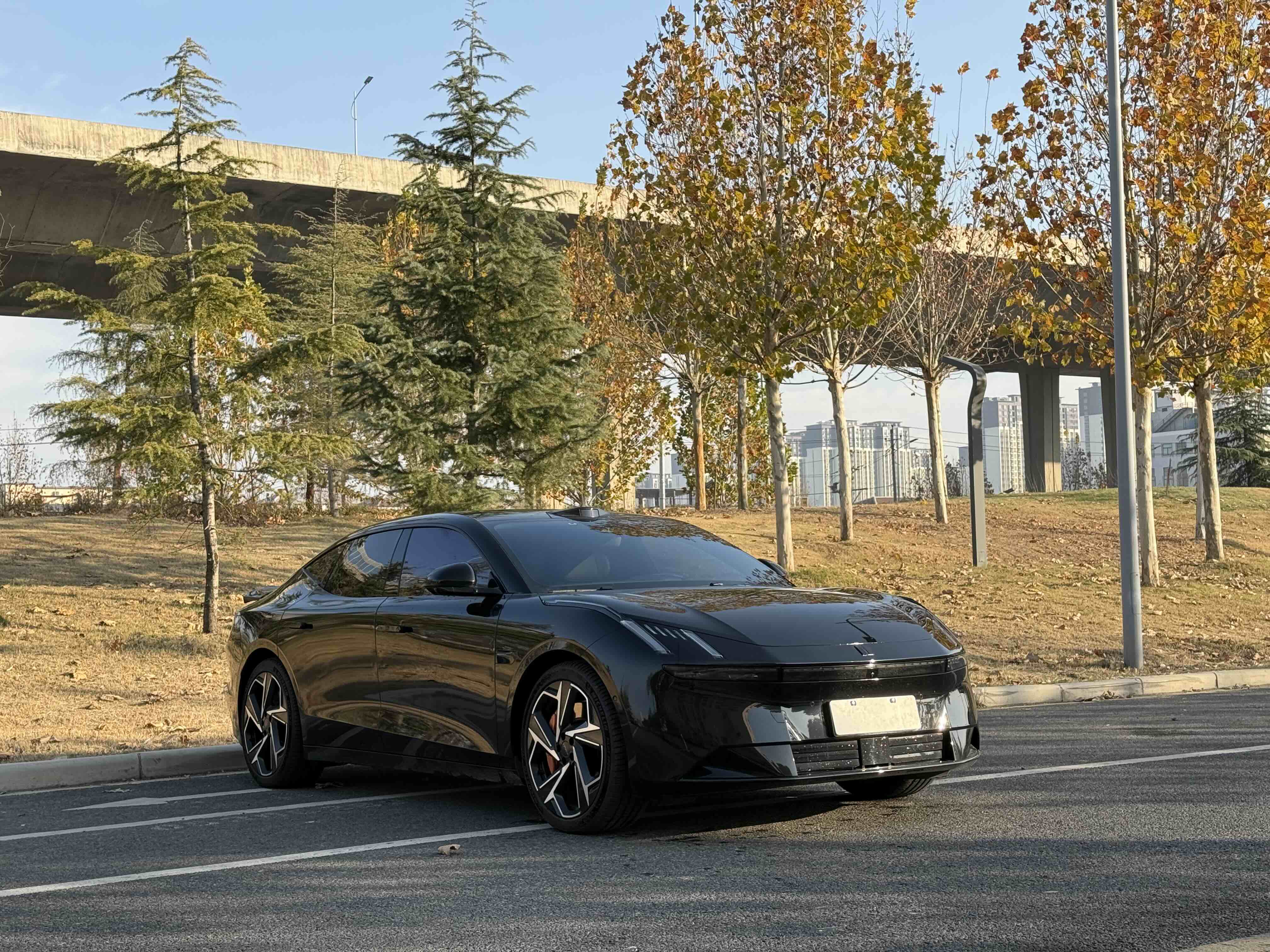 Lynk & Co 2024 car image #3