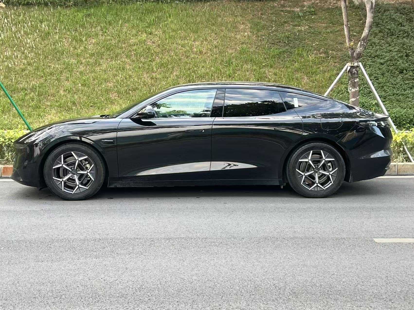 Lynk & Co Z10 2024 car image #3