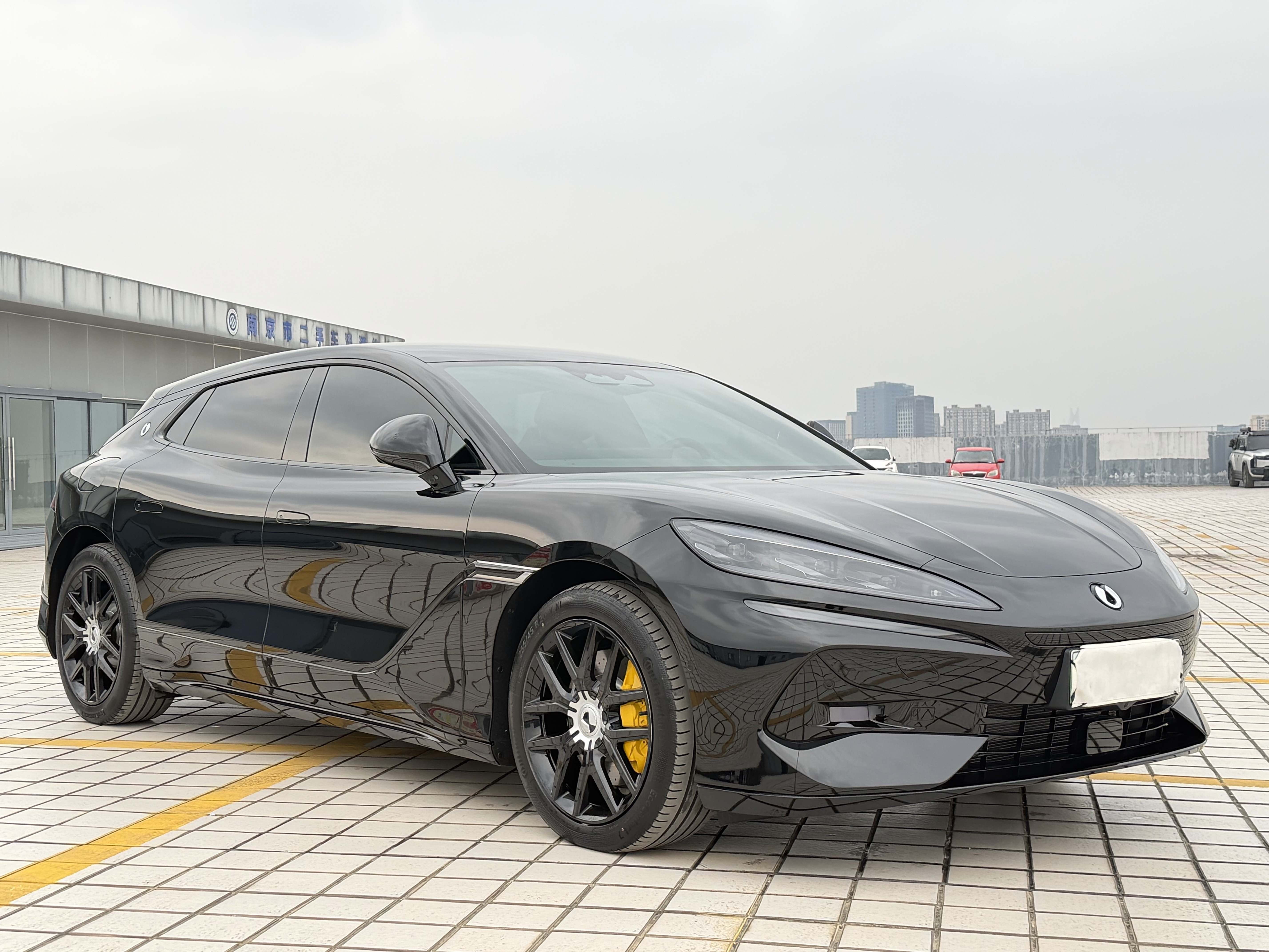 Denza Z9GT 2025 car image #3