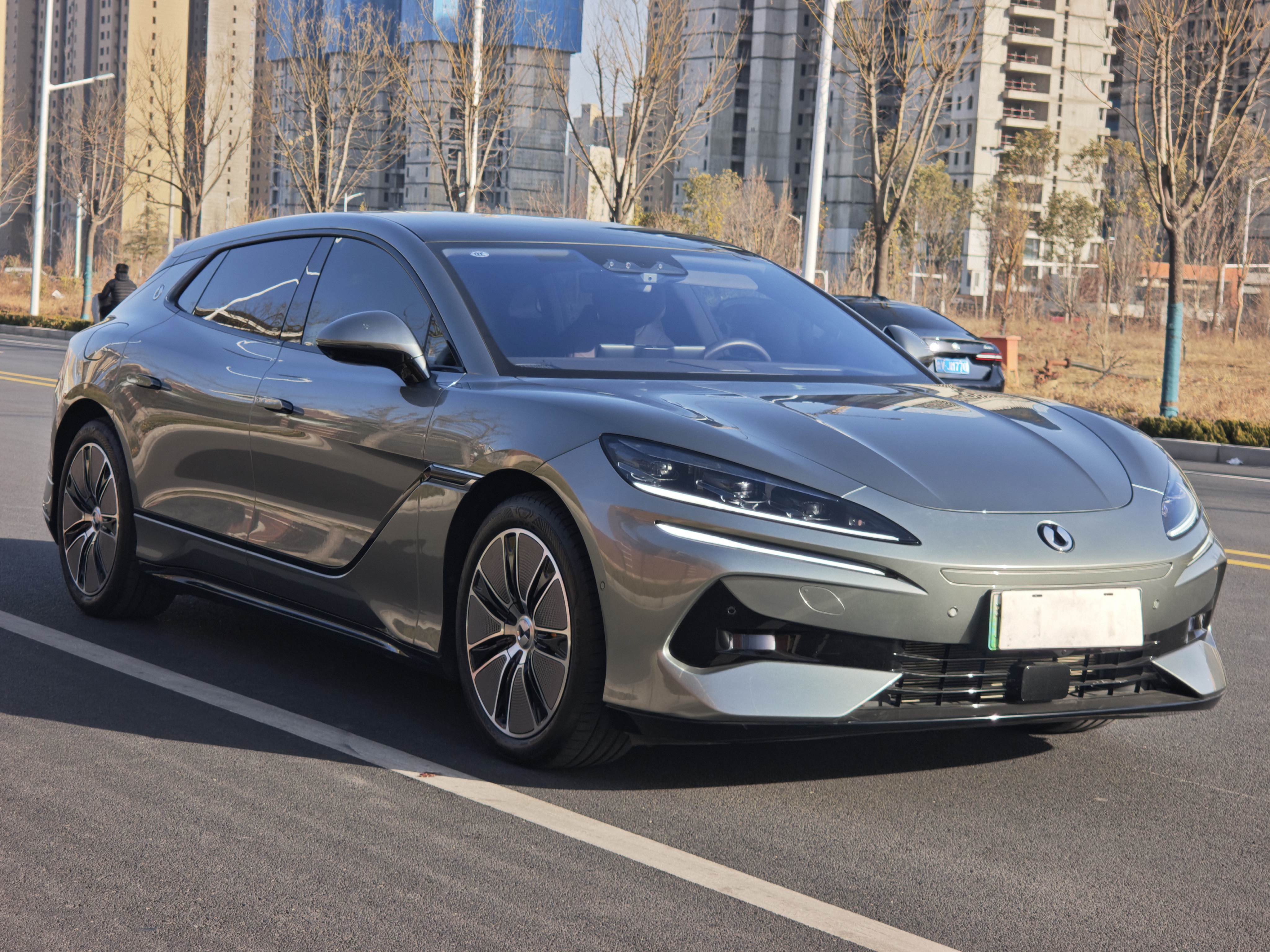 Denza Z9GT 2024 #3 Denza Z9GT 2024 car image #3