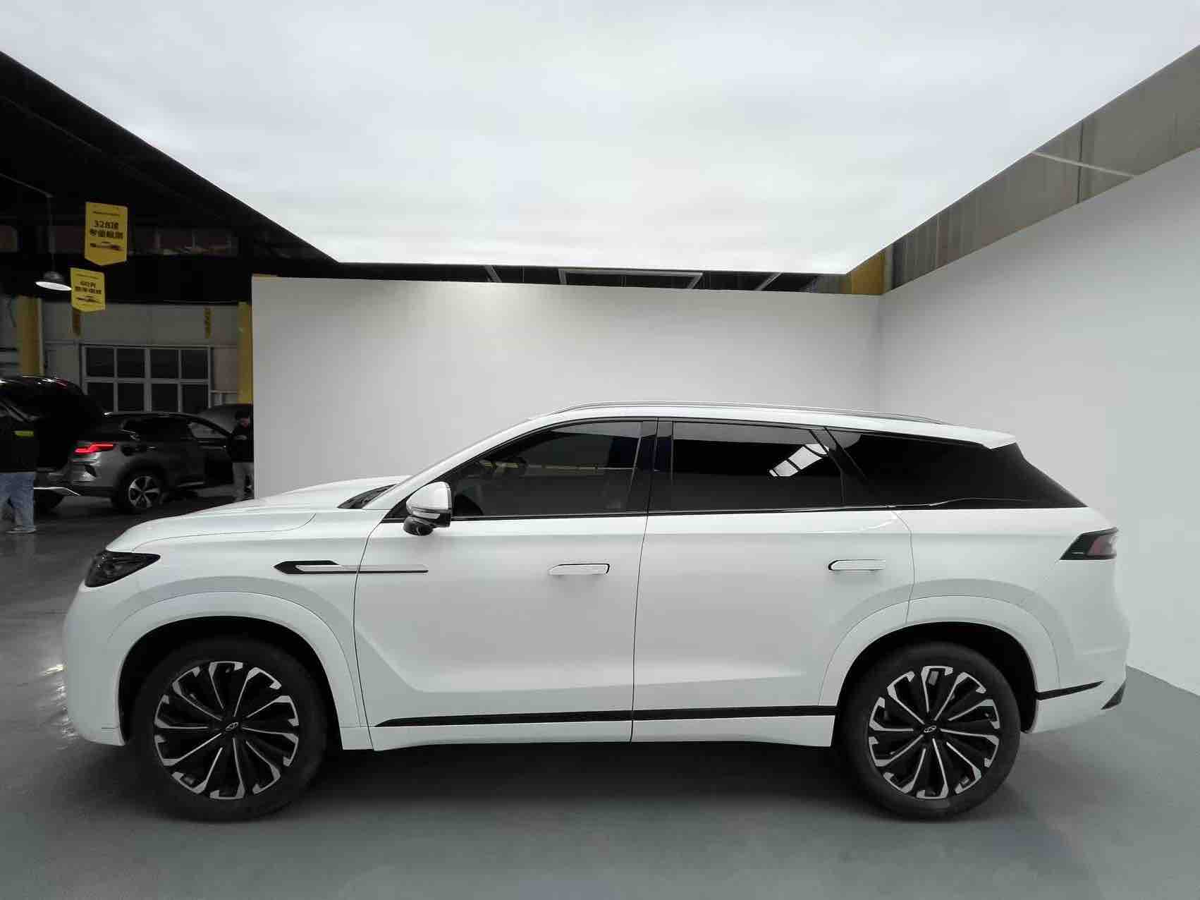 Chery Tiggo 9 2023 #3 Chery Tiggo 9 2023 car image #3