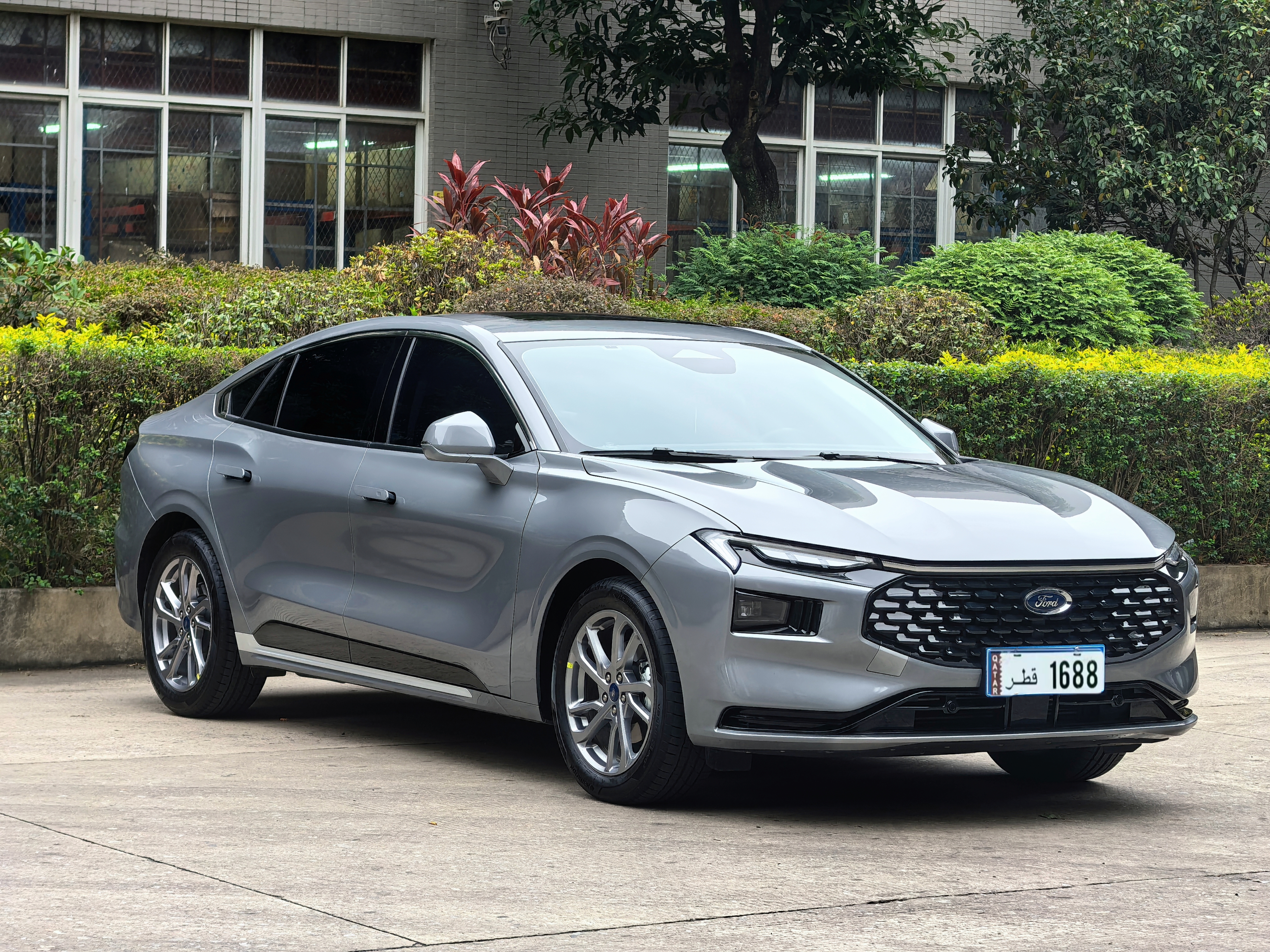 Ford Mondeo 2025 #3 Ford Mondeo 2025 car image #3
