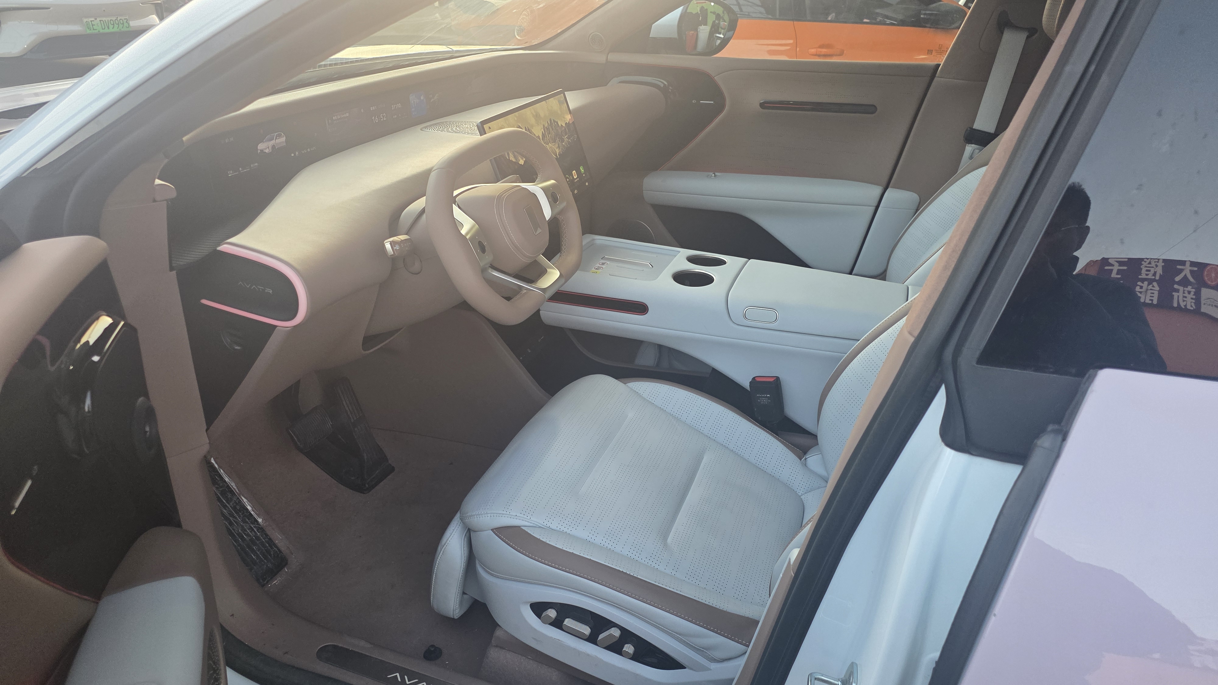 Avatr 07 2025 car image #3