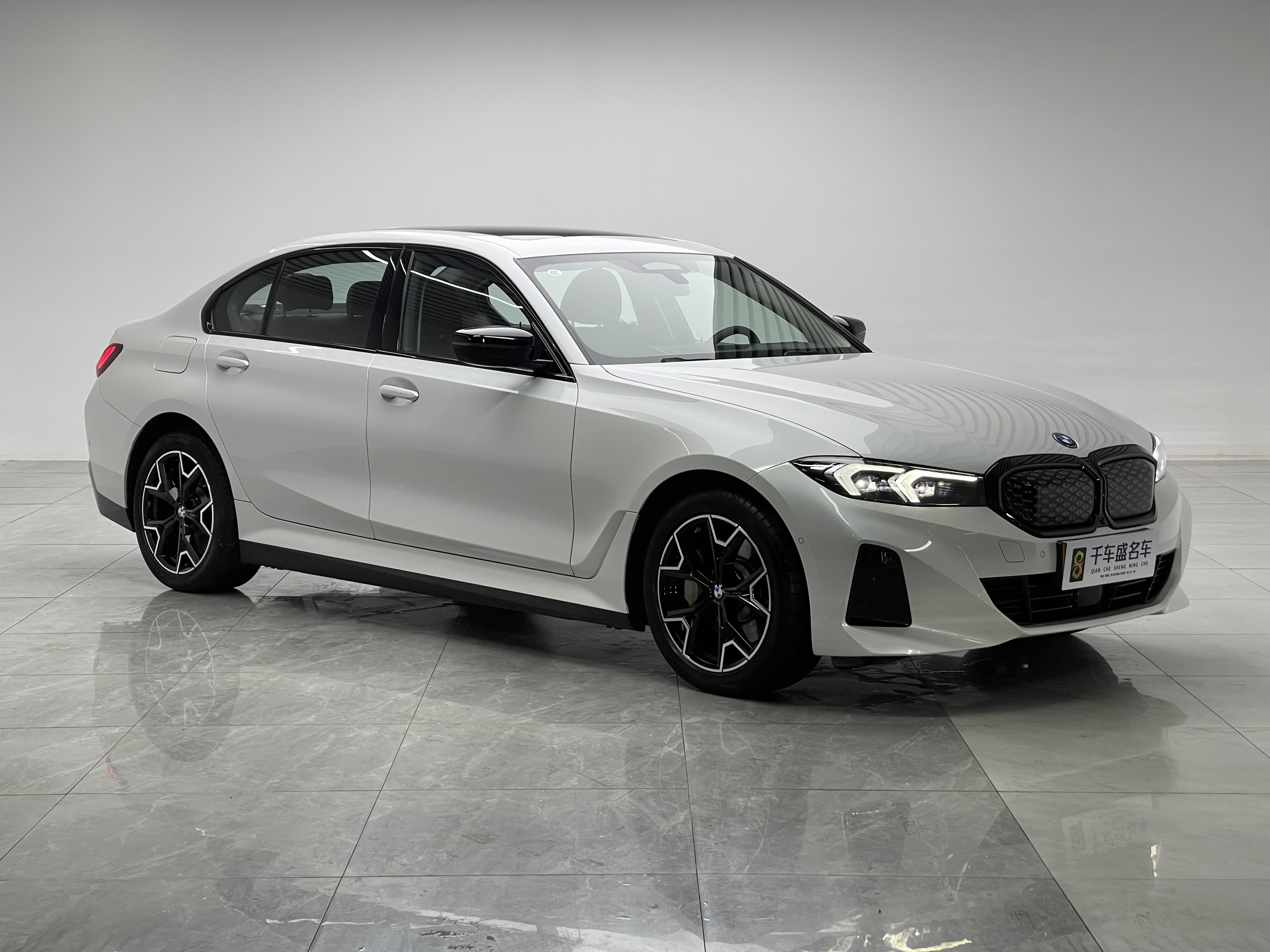 BMW i3 2024 immagine di auto #3