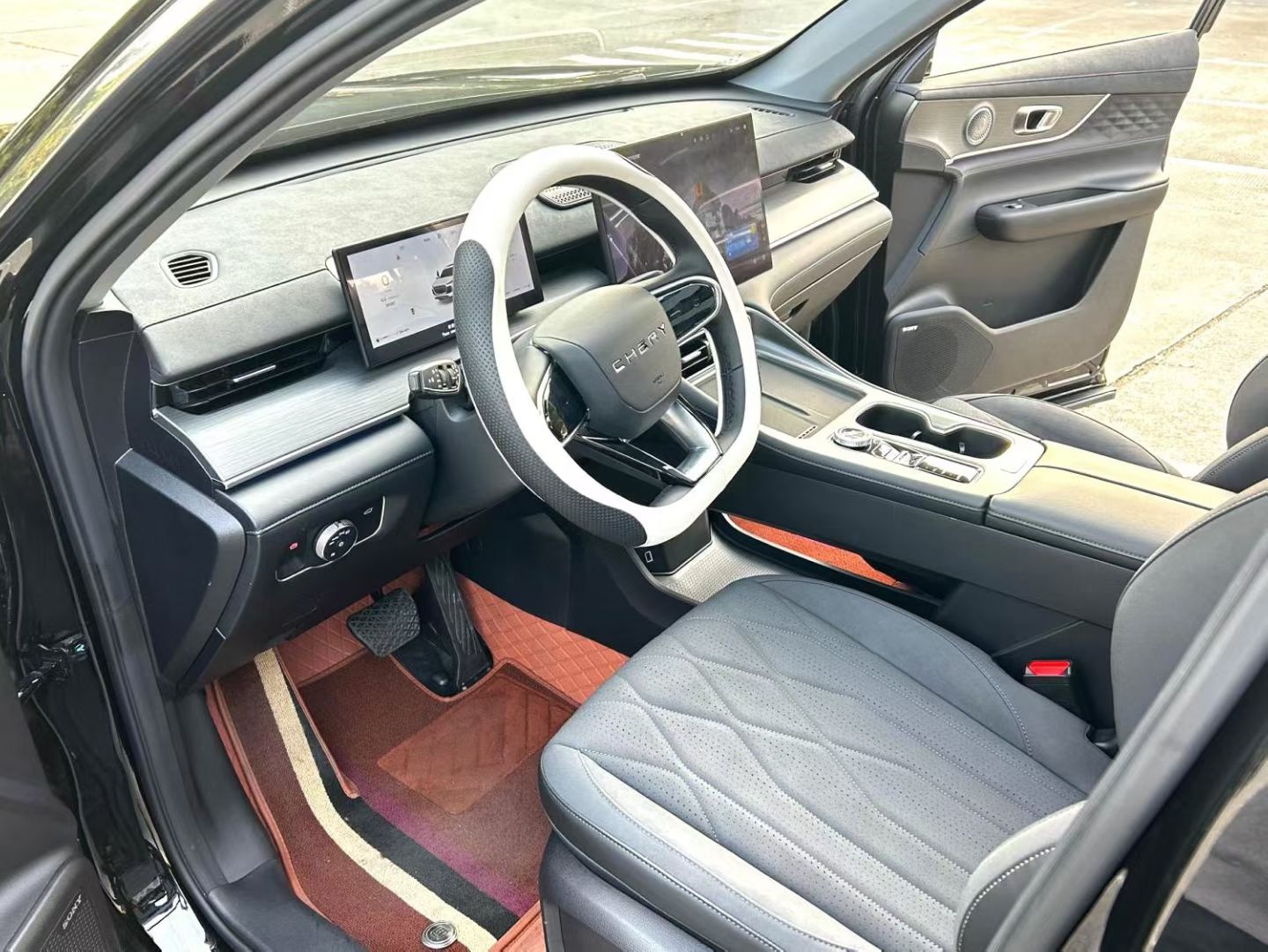Tiggo 8 Plus 2025 #3 Tiggo 8 Plus 2025 car image #3
