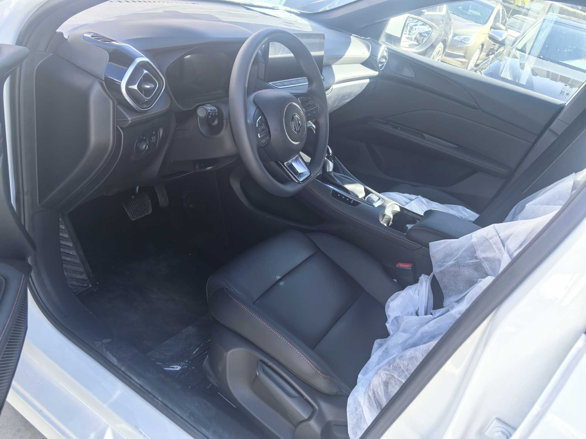 5 2026 #3 5 2026 immagine di auto #3