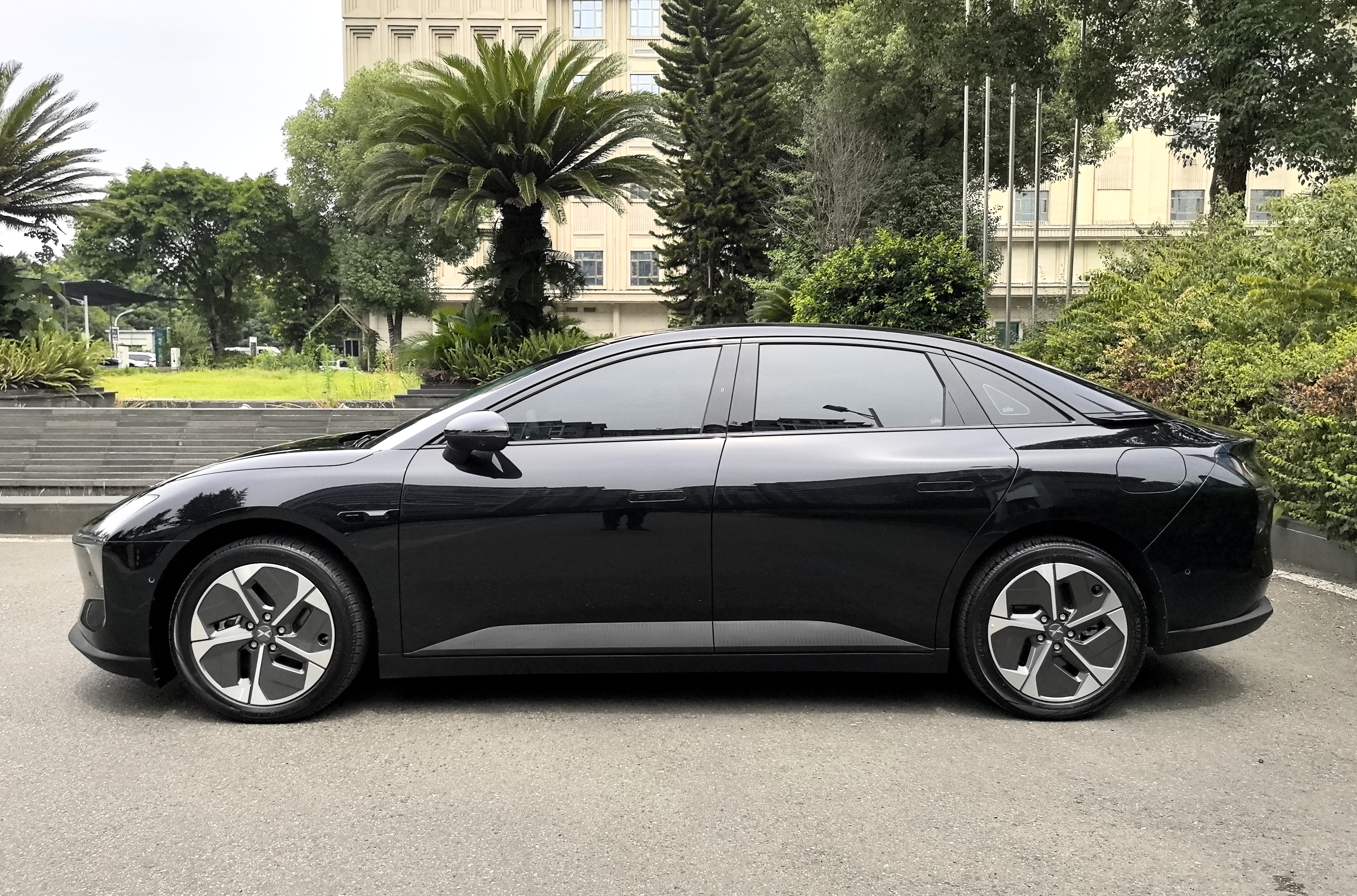 Xpeng MONA M03 2025 image de voiture #3