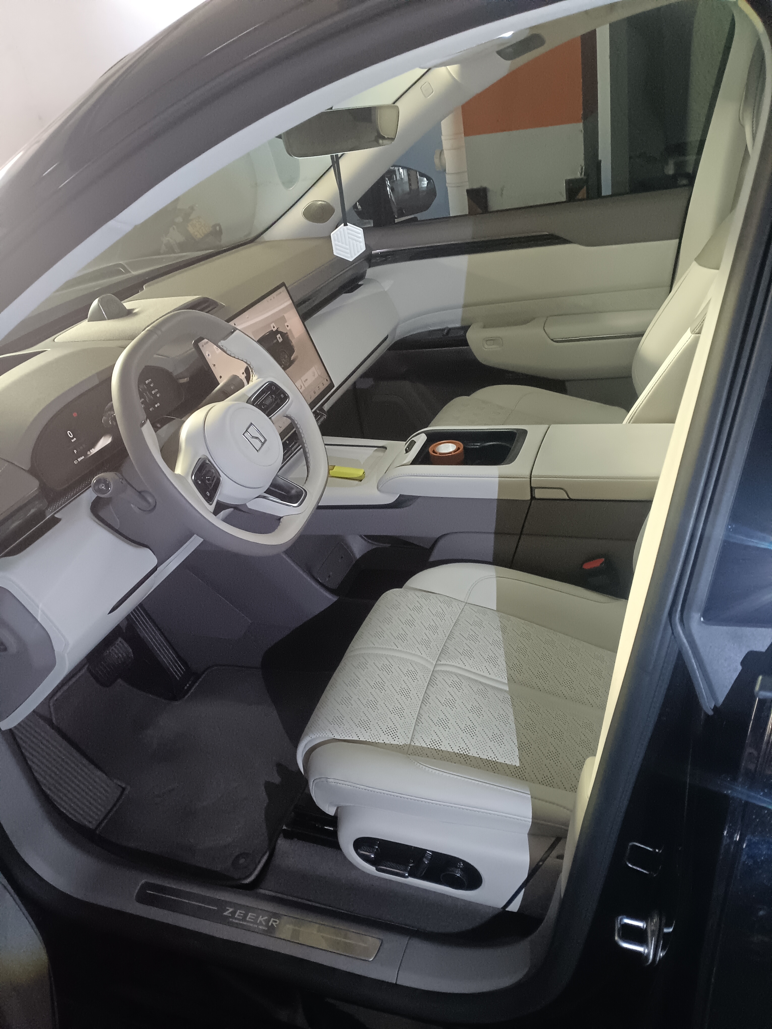 Zeekr 7X 2025 car image #3