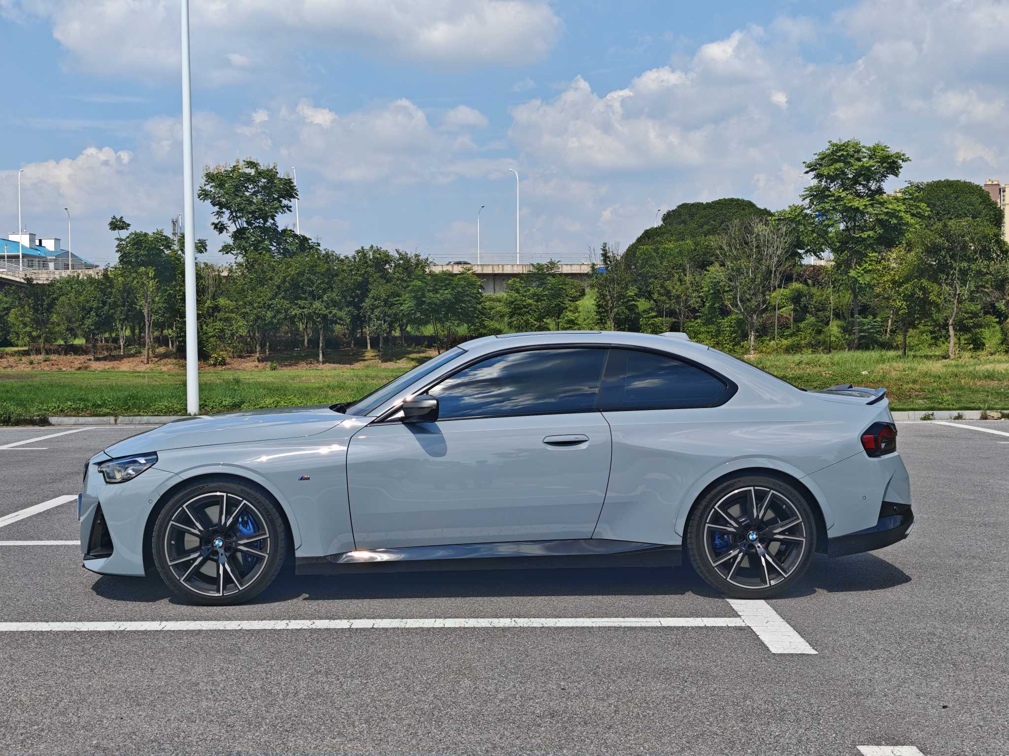 BMW M240i 2024 immagine di auto #3