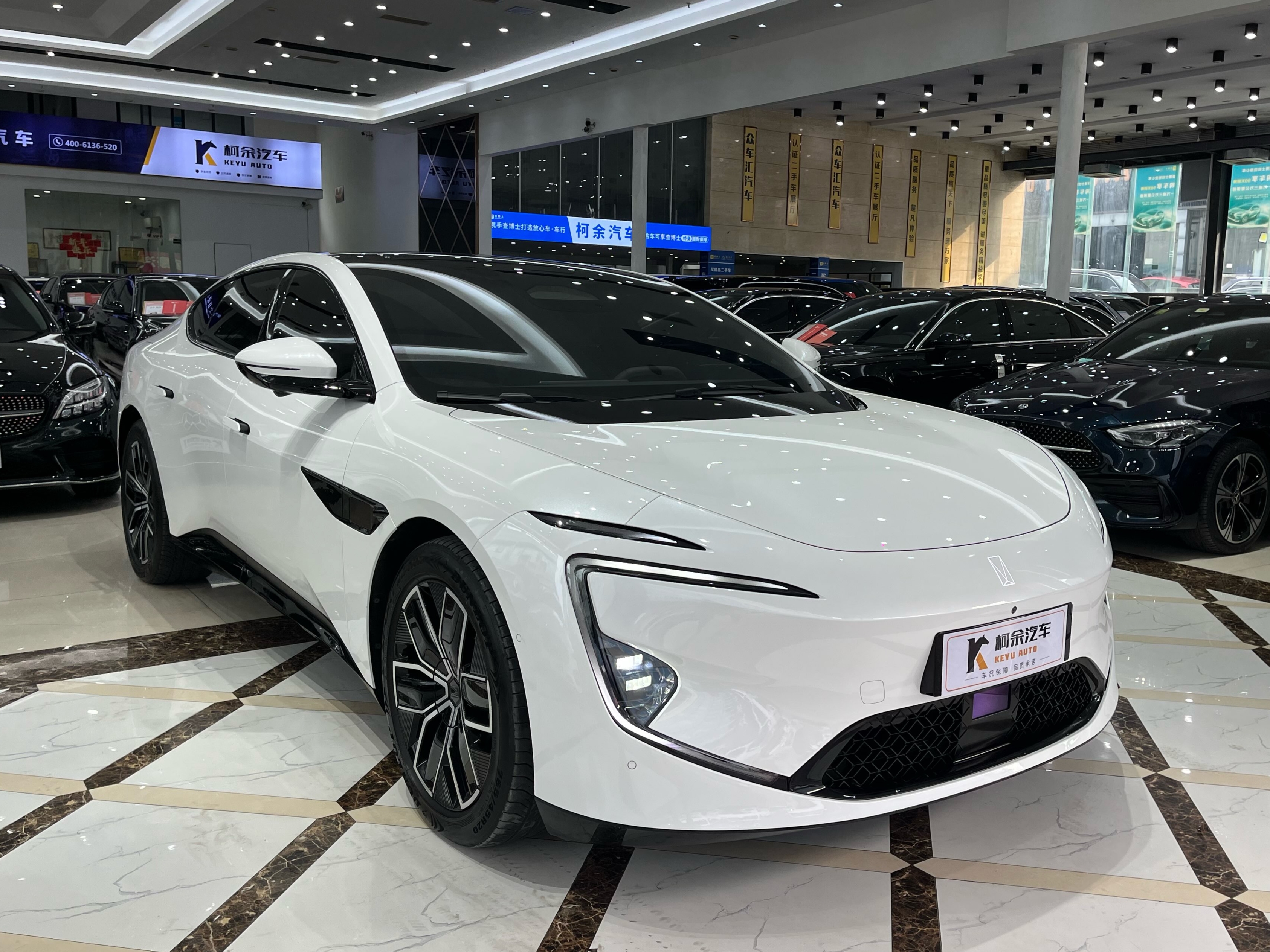 Avatr 12 2025 #3 Avatr 12 2025 car image #3